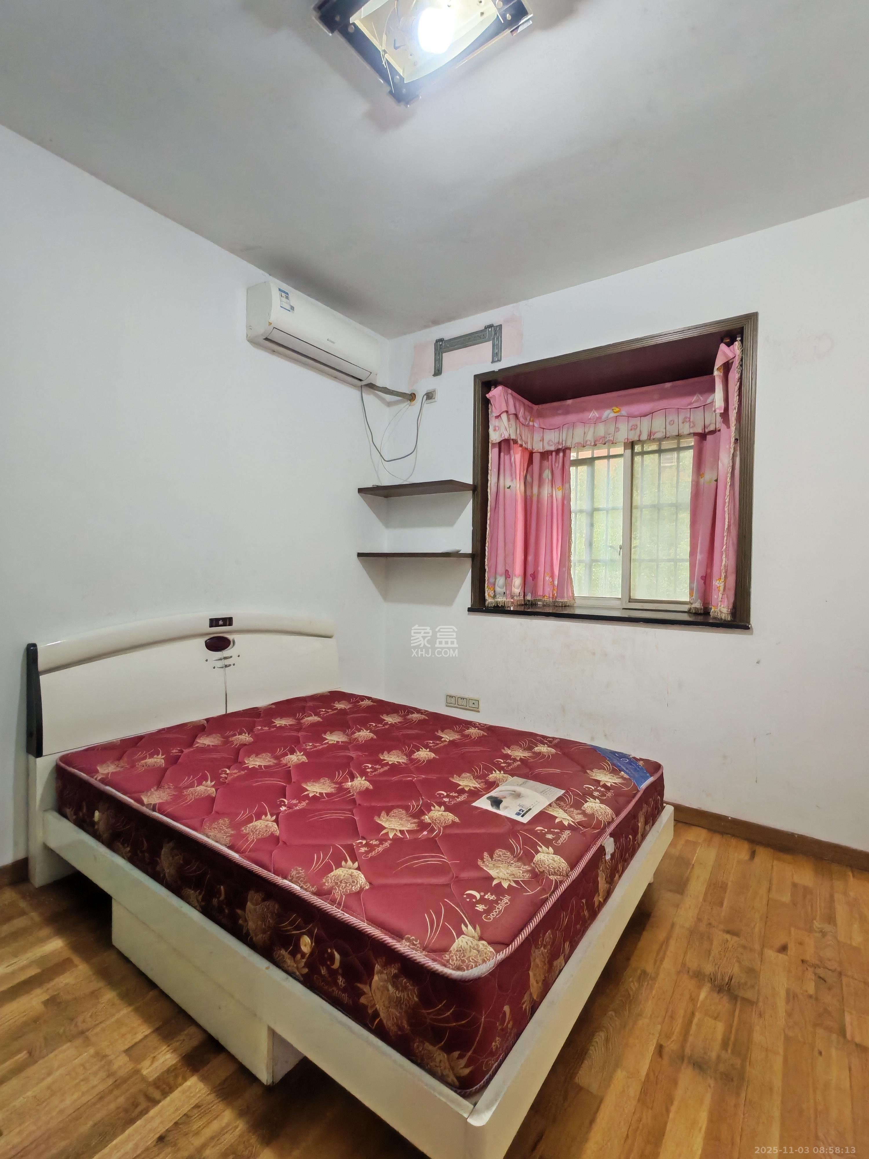 东城名苑  3室2厅2卫    1500.0元/月室内图