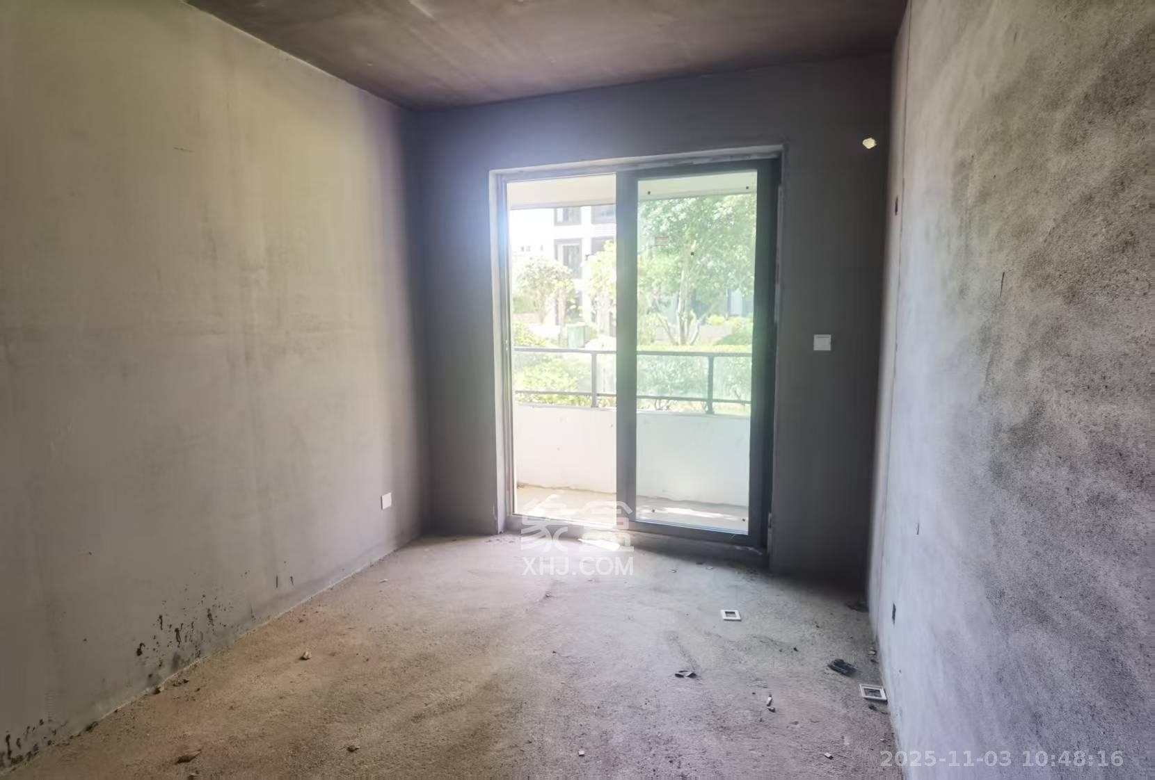 和泓桃李春风 2室2厅1卫 51.8万 和泓桃李春风 2室2厅1卫 51.8万客厅