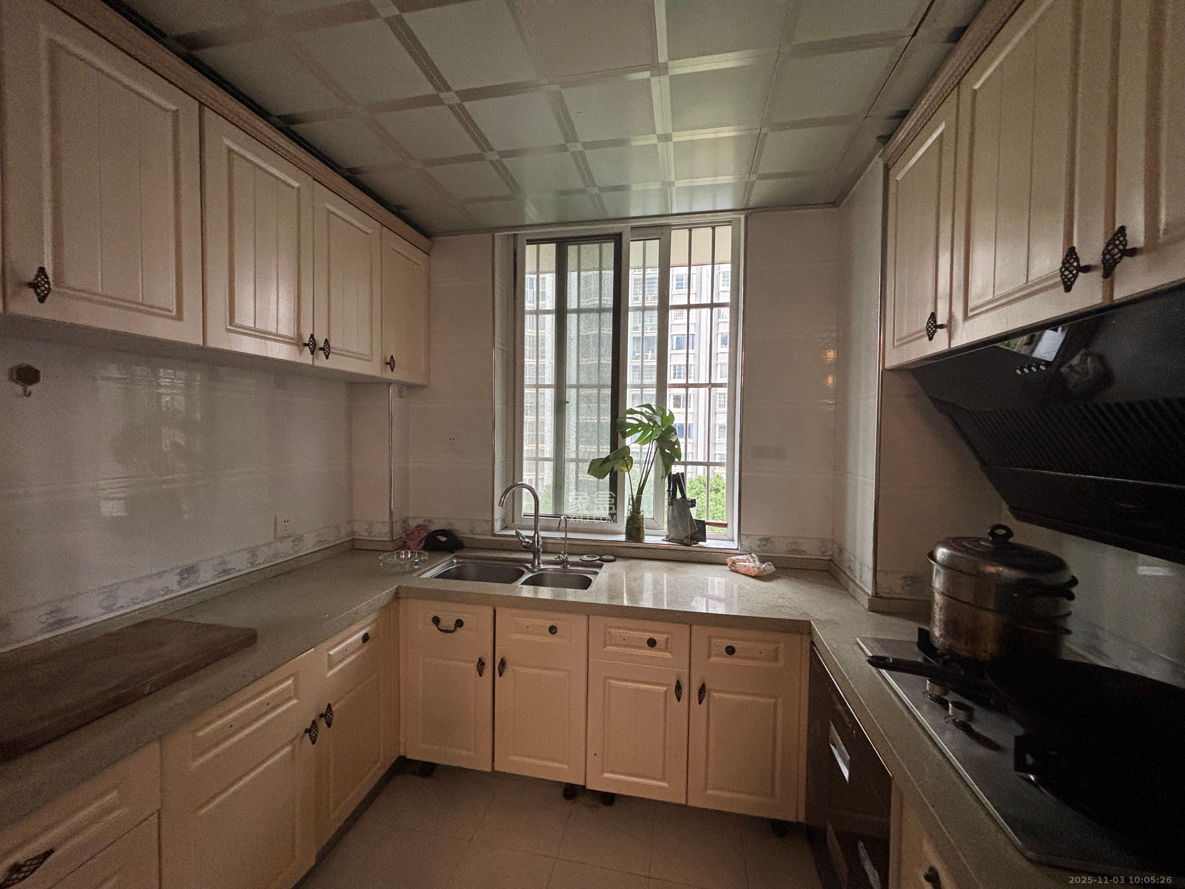 泰禹家园（彩云之翼家园一期、二期、三期）  3室2厅1卫    2300.0元/月室内图