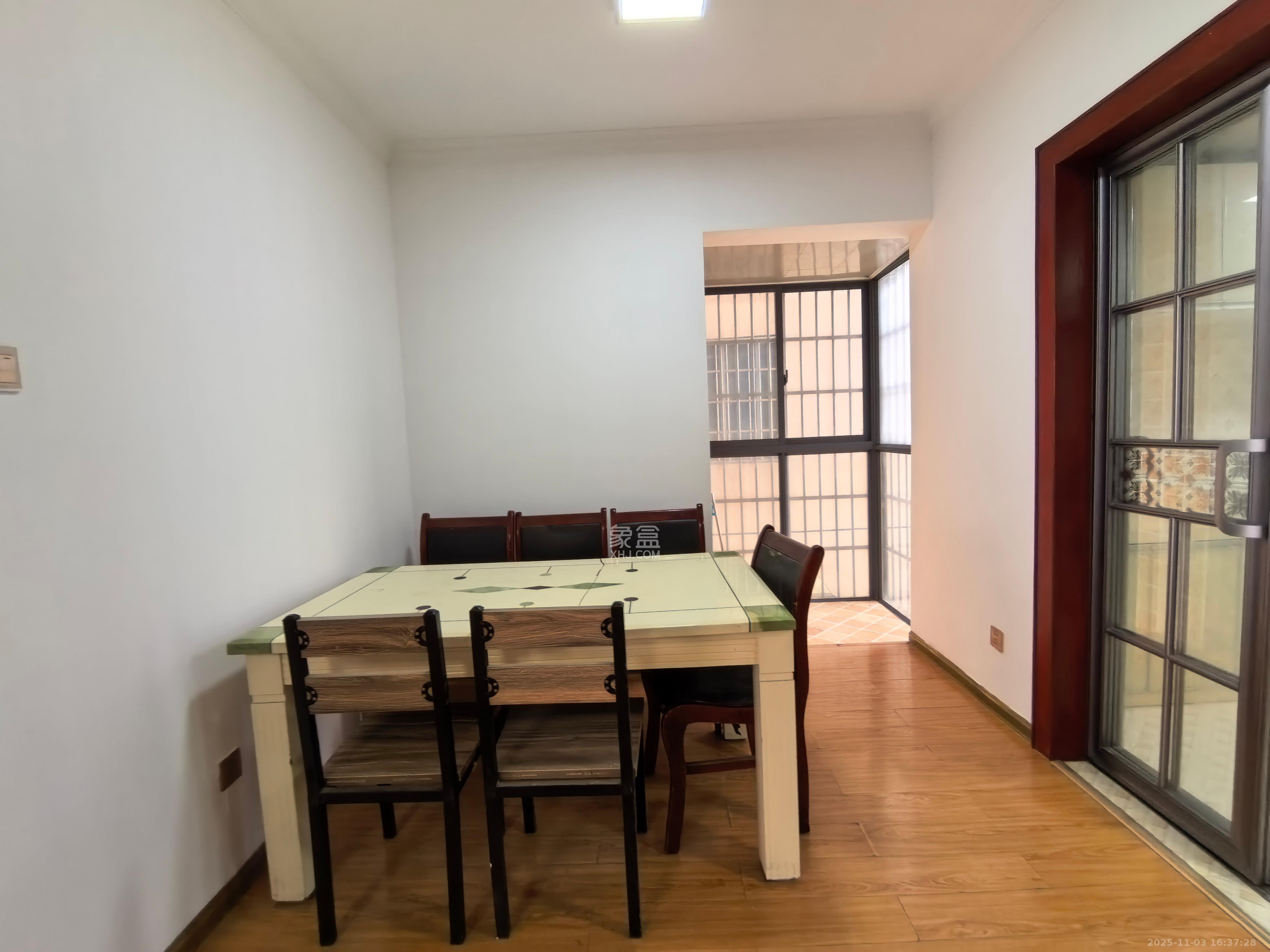 雄新水印廊桥（雄新华府）  1室2厅1卫    2200.0元/月室内图