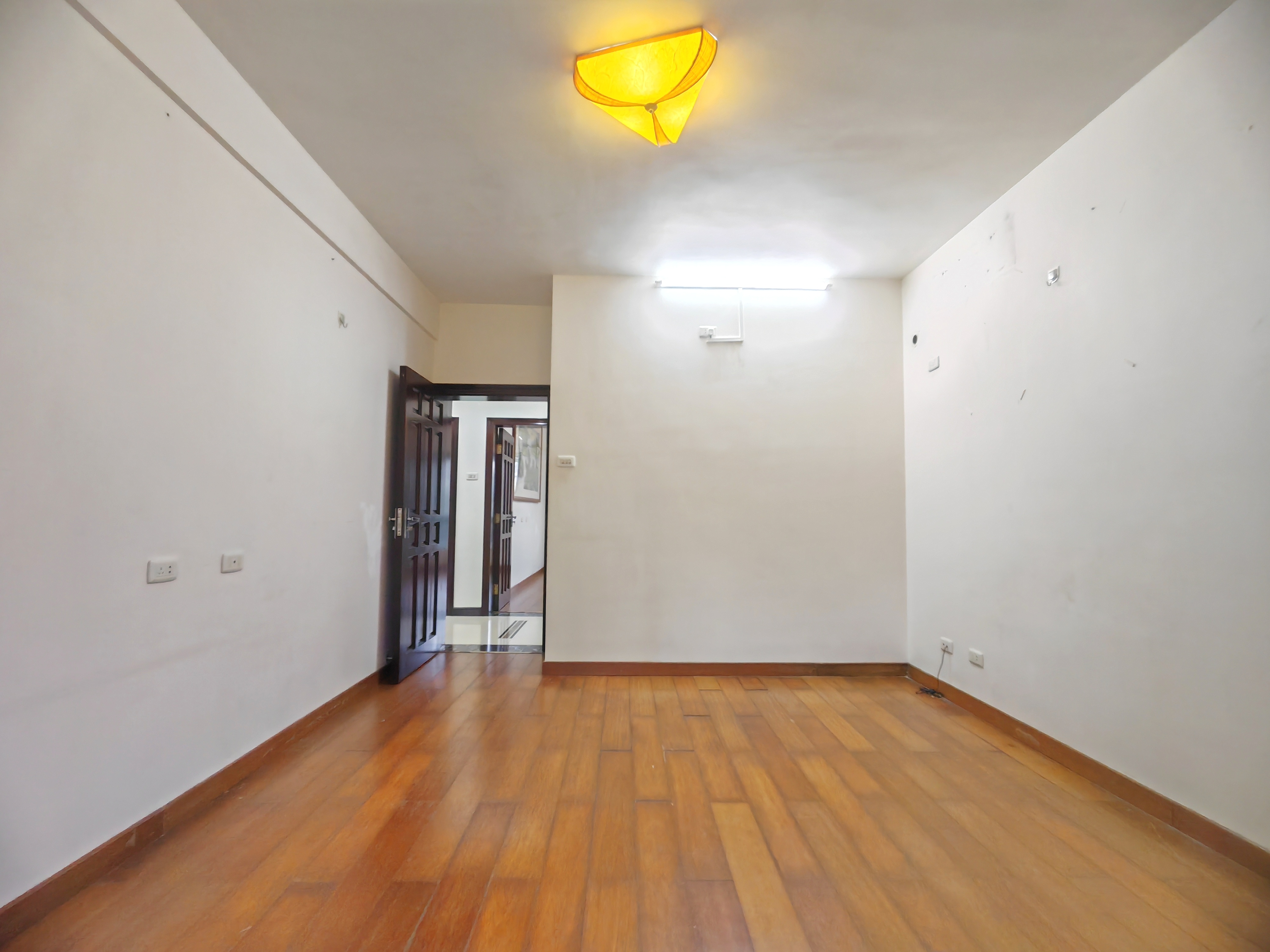 省建设厅宿舍  4室2厅2卫    3500.0元/月室内图