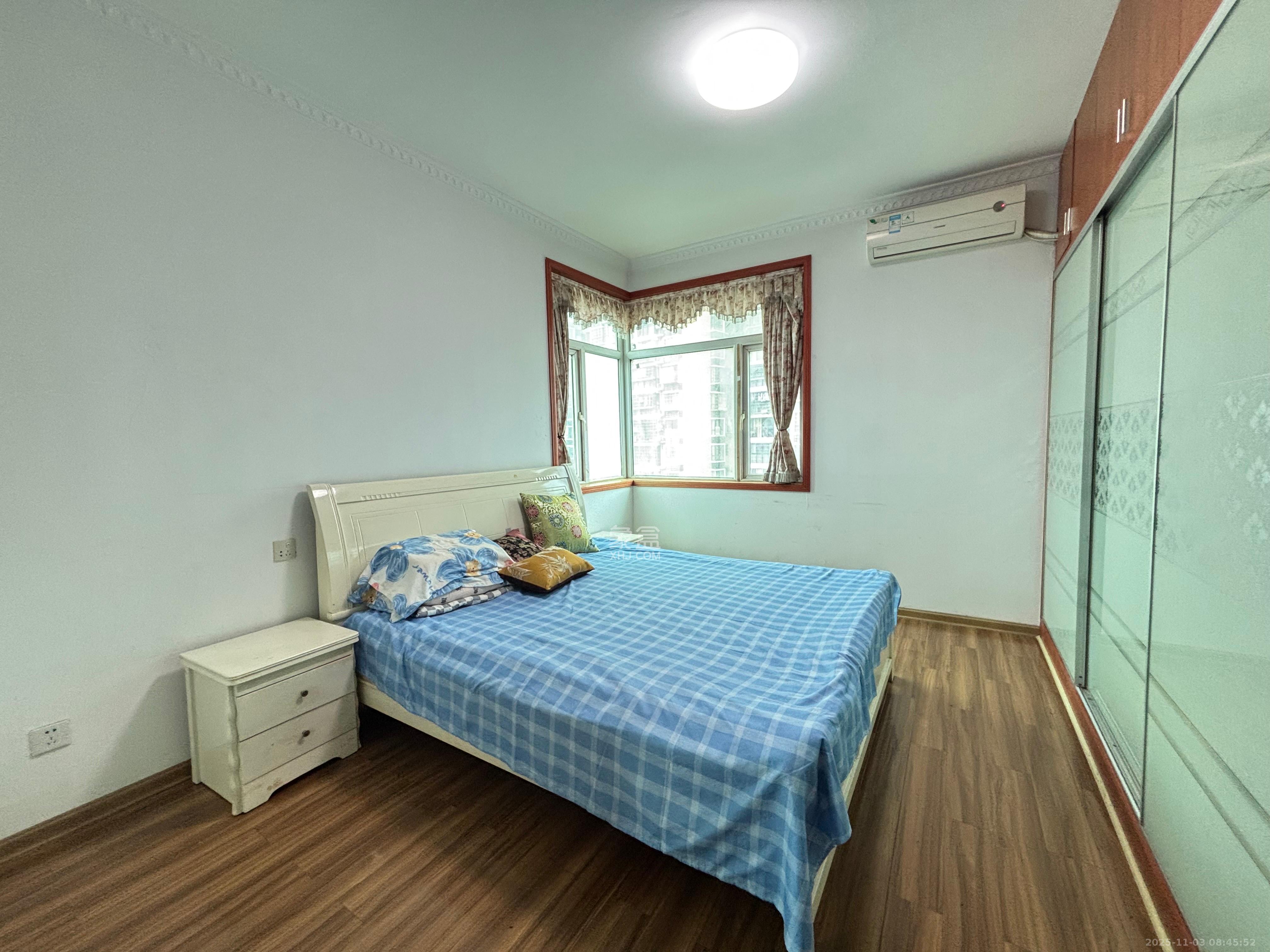 名都花园  3室2厅2卫    2800.0元/月室内图