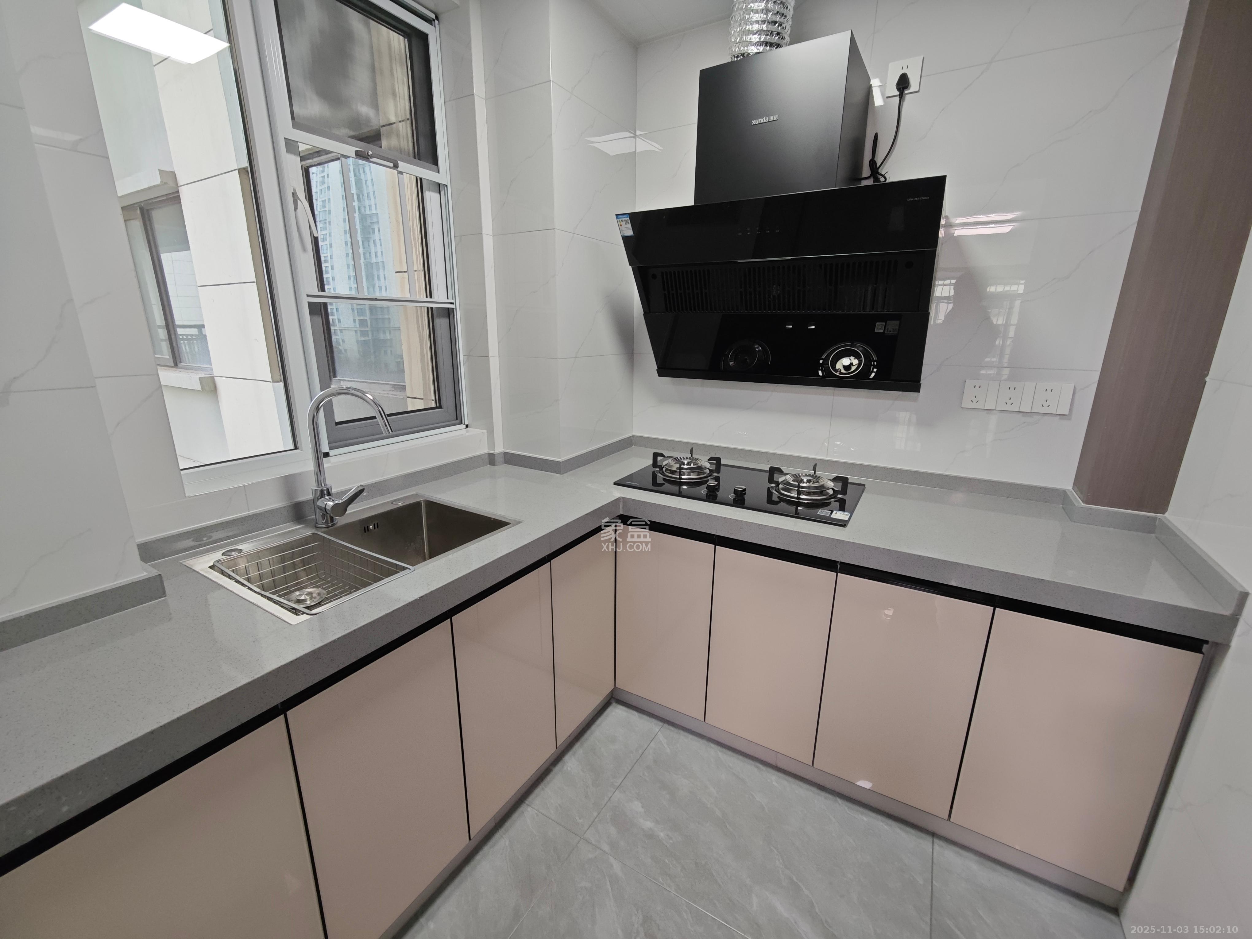 和景家园二期  2室2厅1卫    1800.0元/月室内图