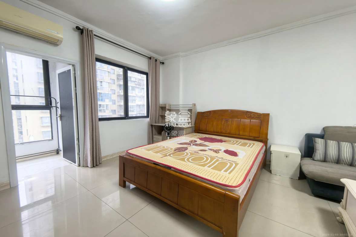 满庭芳小区 1室1厅1卫 1500.0元/月 满庭芳小区 1室1厅1卫 1500.0元/月室内图