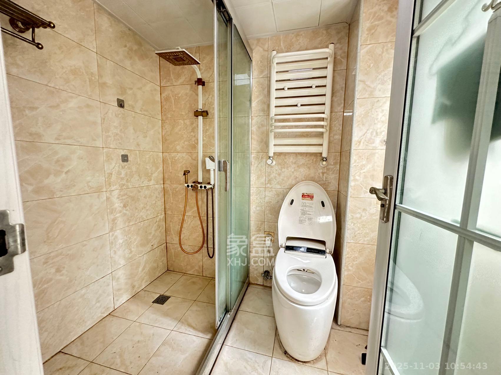 麓谷锦和园 2室2厅1卫 2300.0元/月 麓谷锦和园 2室2厅1卫 2300.0元/月室内图