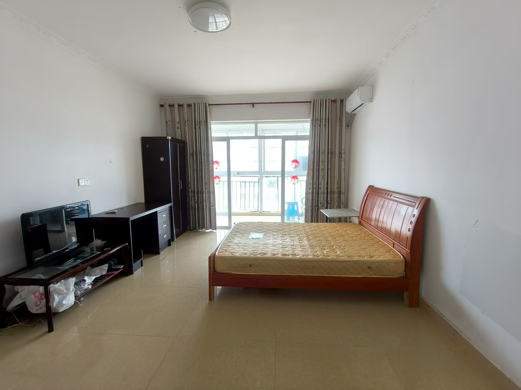 宝泰温泉花园  1室0厅1卫    1500.0元/月室内图