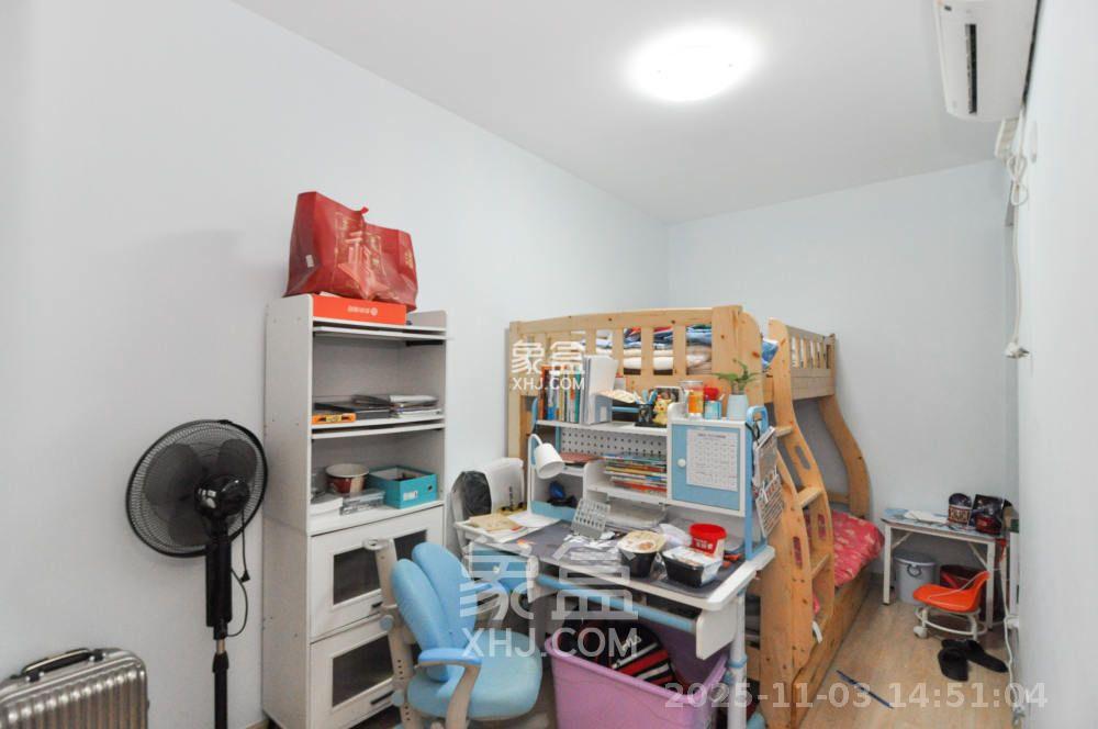 高鑫麓城  2室2厅1卫    2300.0元/月室内图