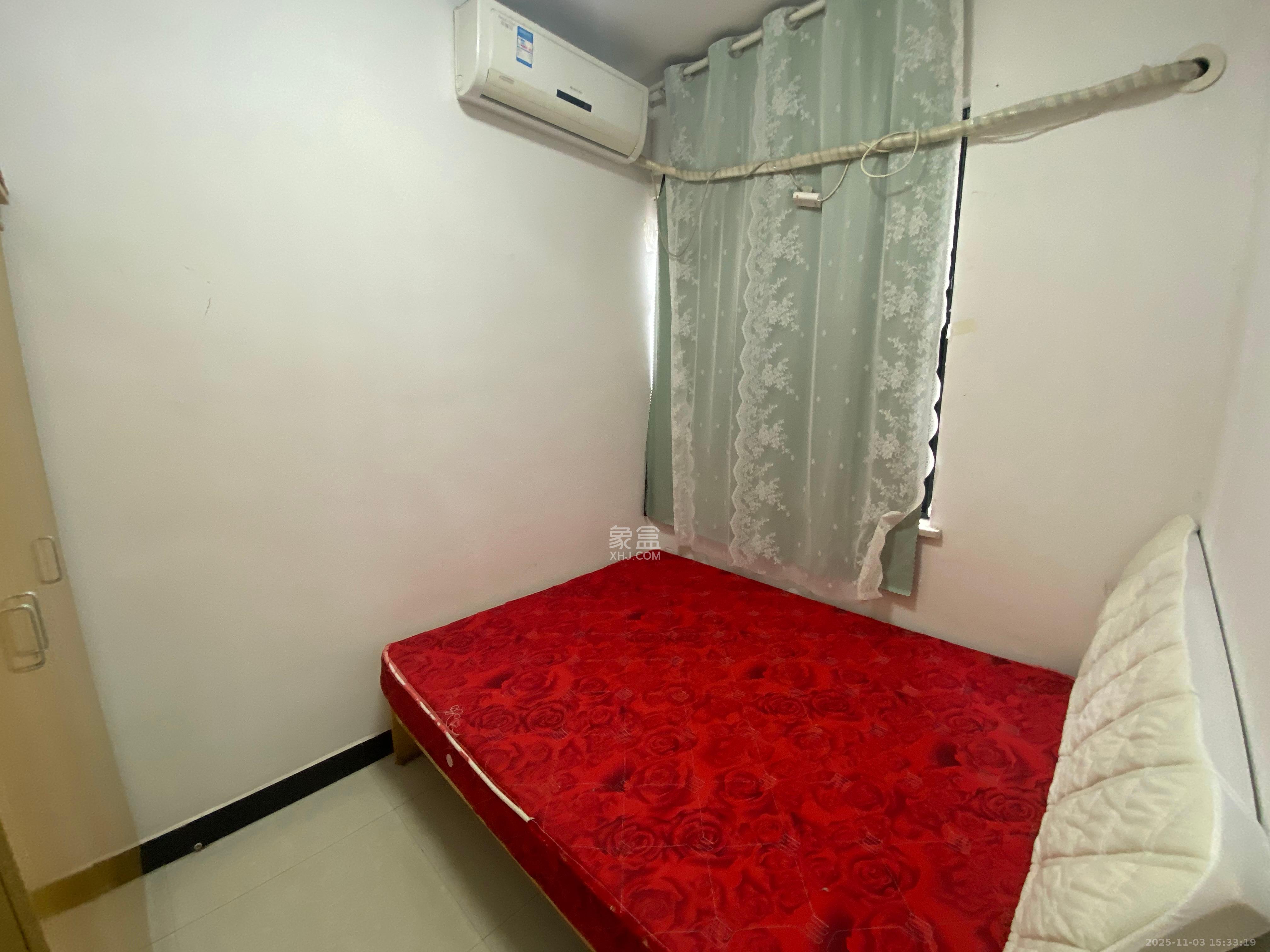 阳光锦城  2室1厅1卫    1800.0元/月室内图