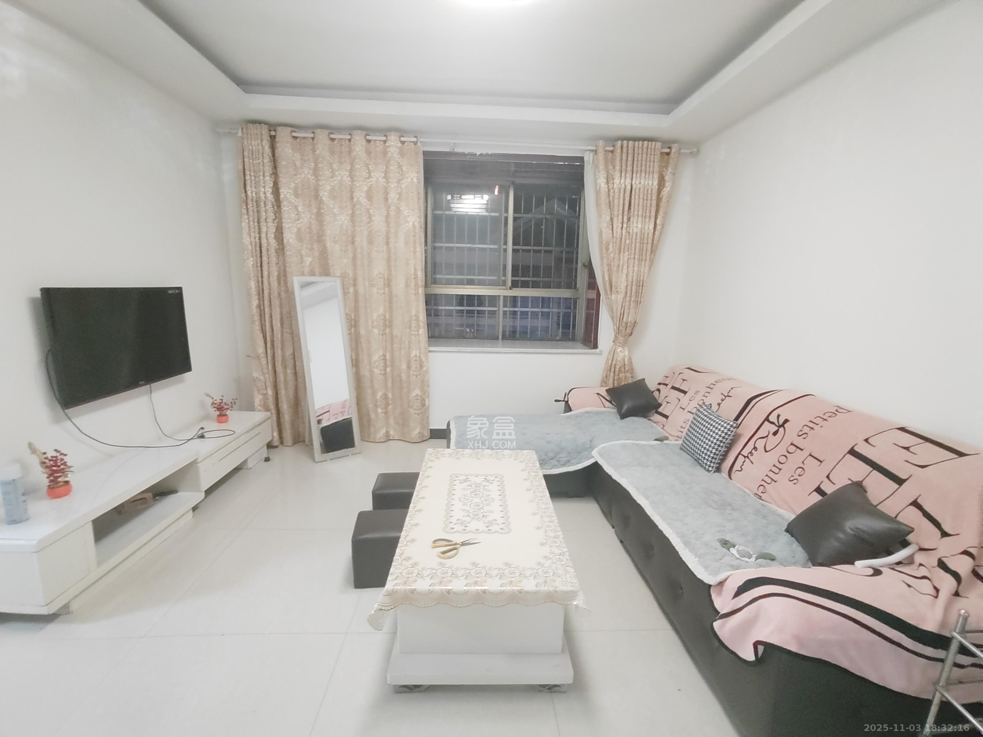 黄鹤小区3片 3室2厅1卫 1600.0元/月 黄鹤小区3片 3室2厅1卫 1600.0元/月室内图