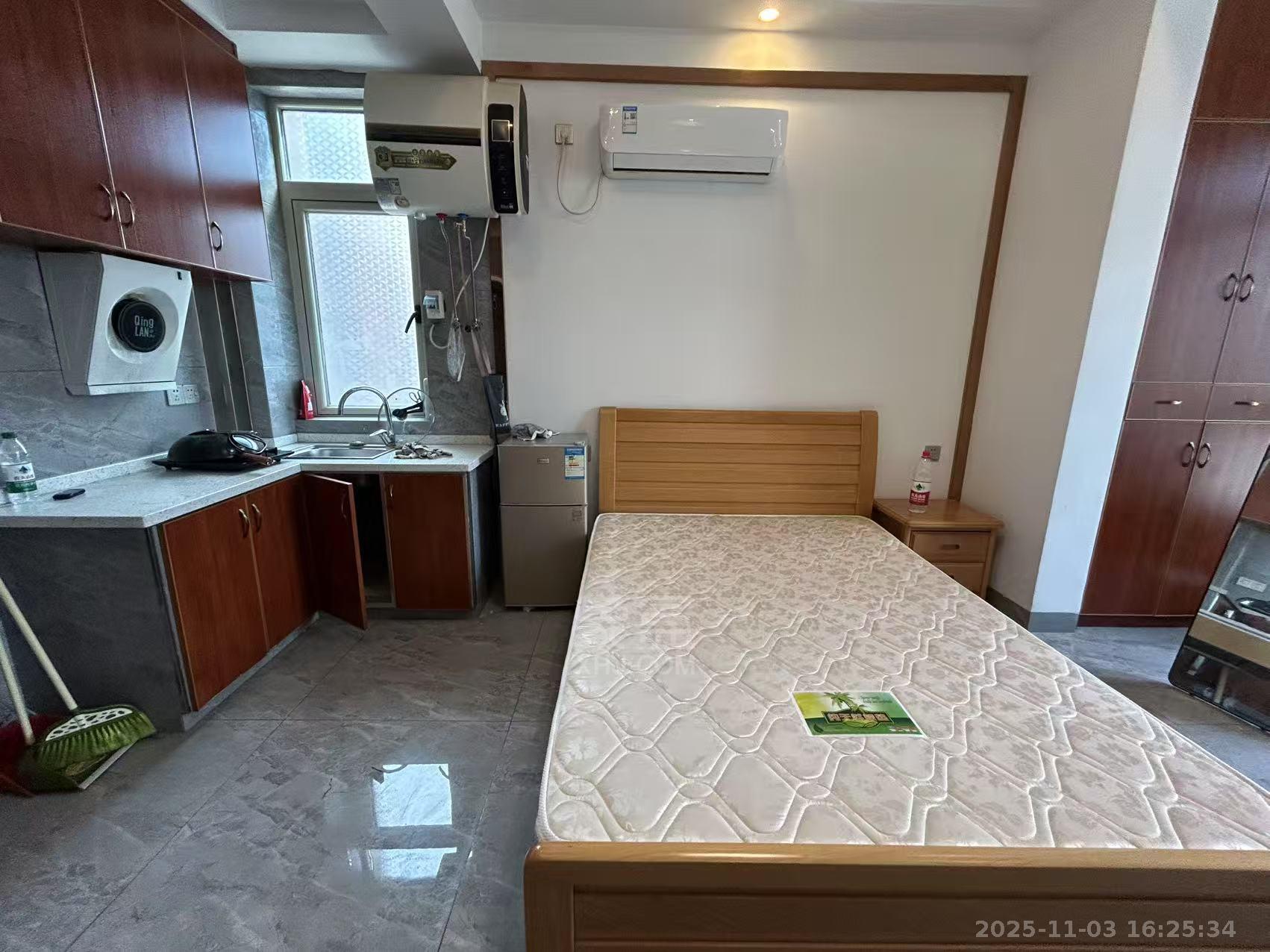 庐山一号  1室1厅1卫    1000.0元/月室内图