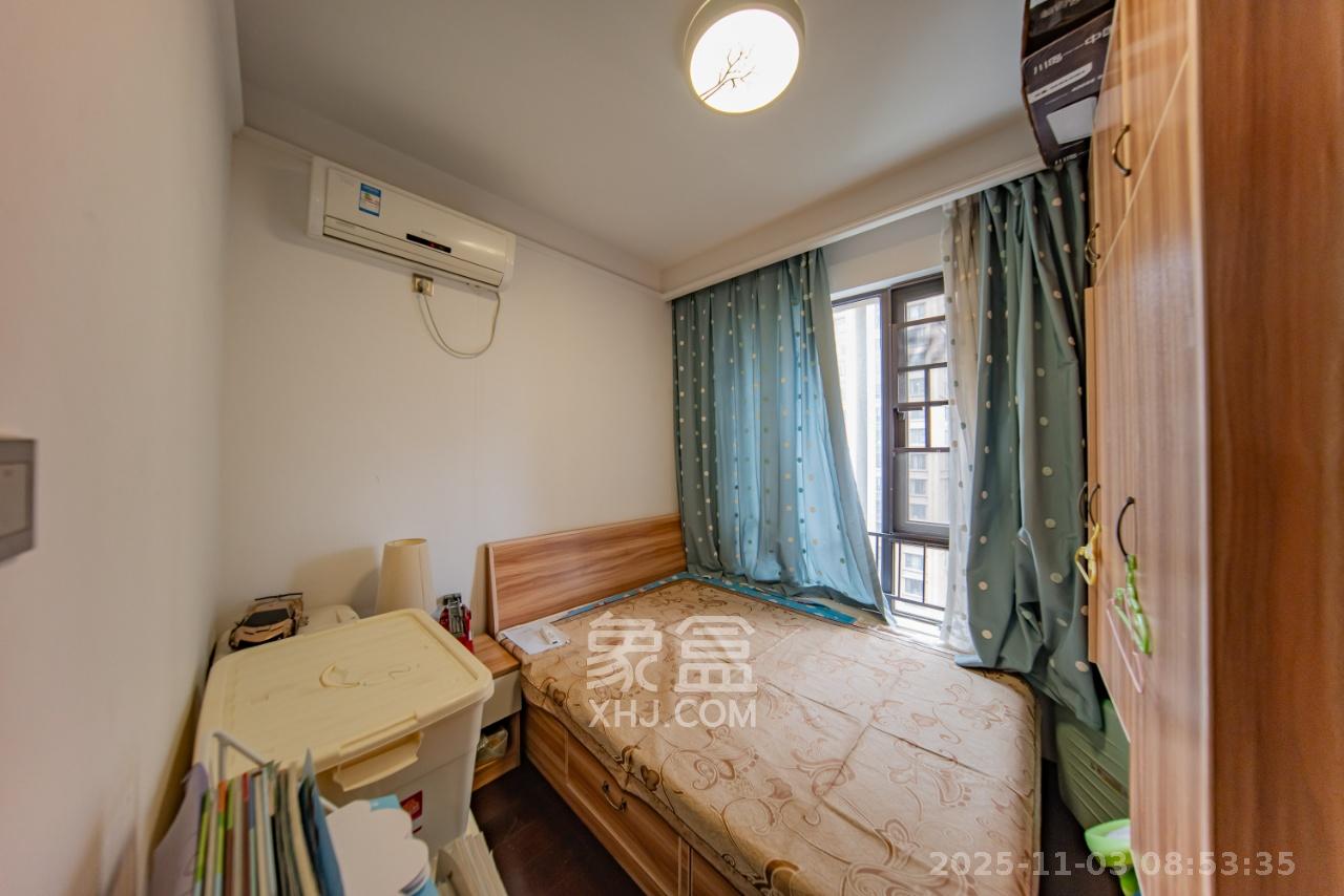 中海国际二期  4室2厅2卫    2500.0元/月室内图