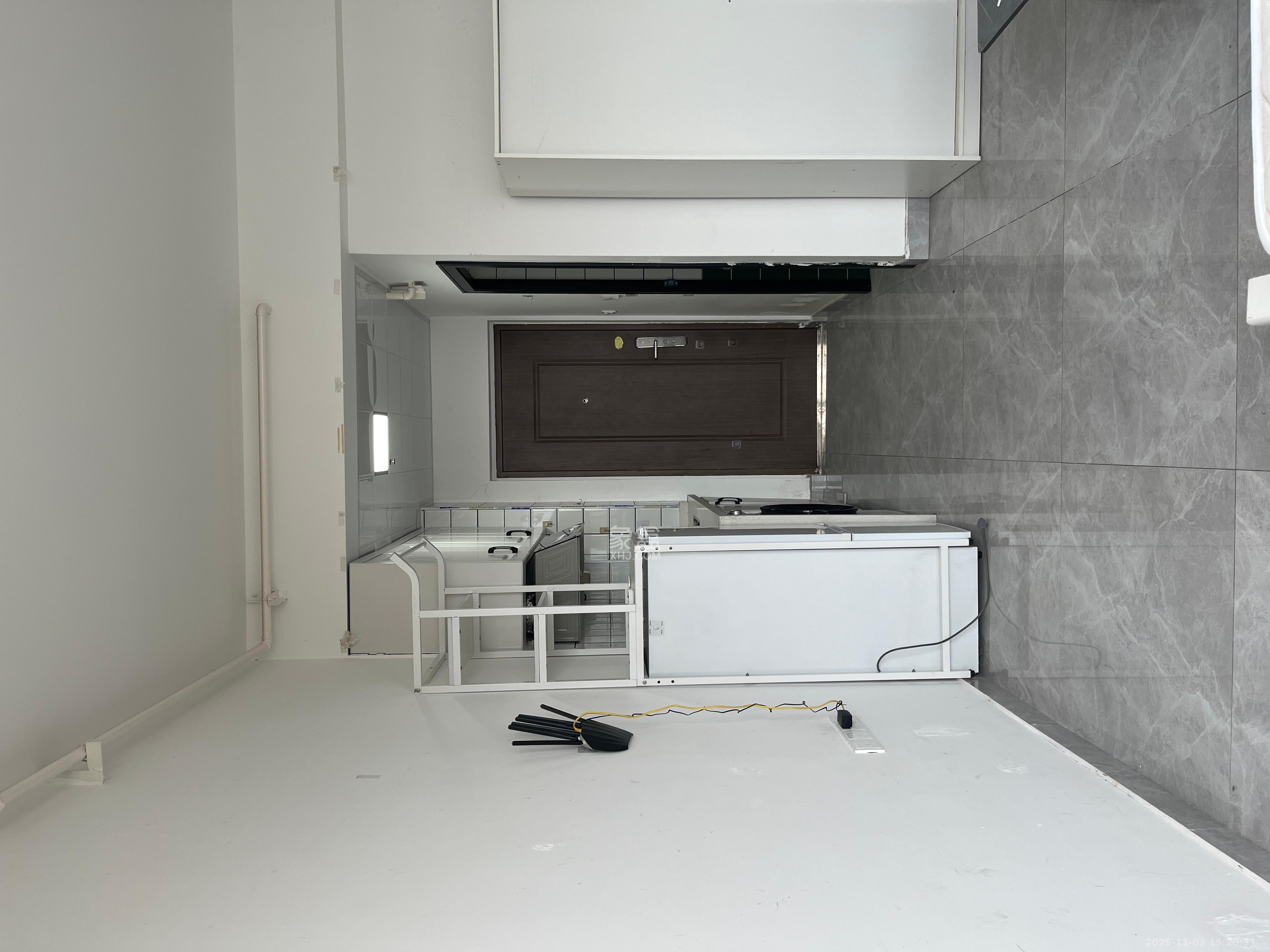 保利香槟国际 1室1厅1卫 1200.0元/月 保利香槟国际 1室1厅1卫 1200.0元/月室内图