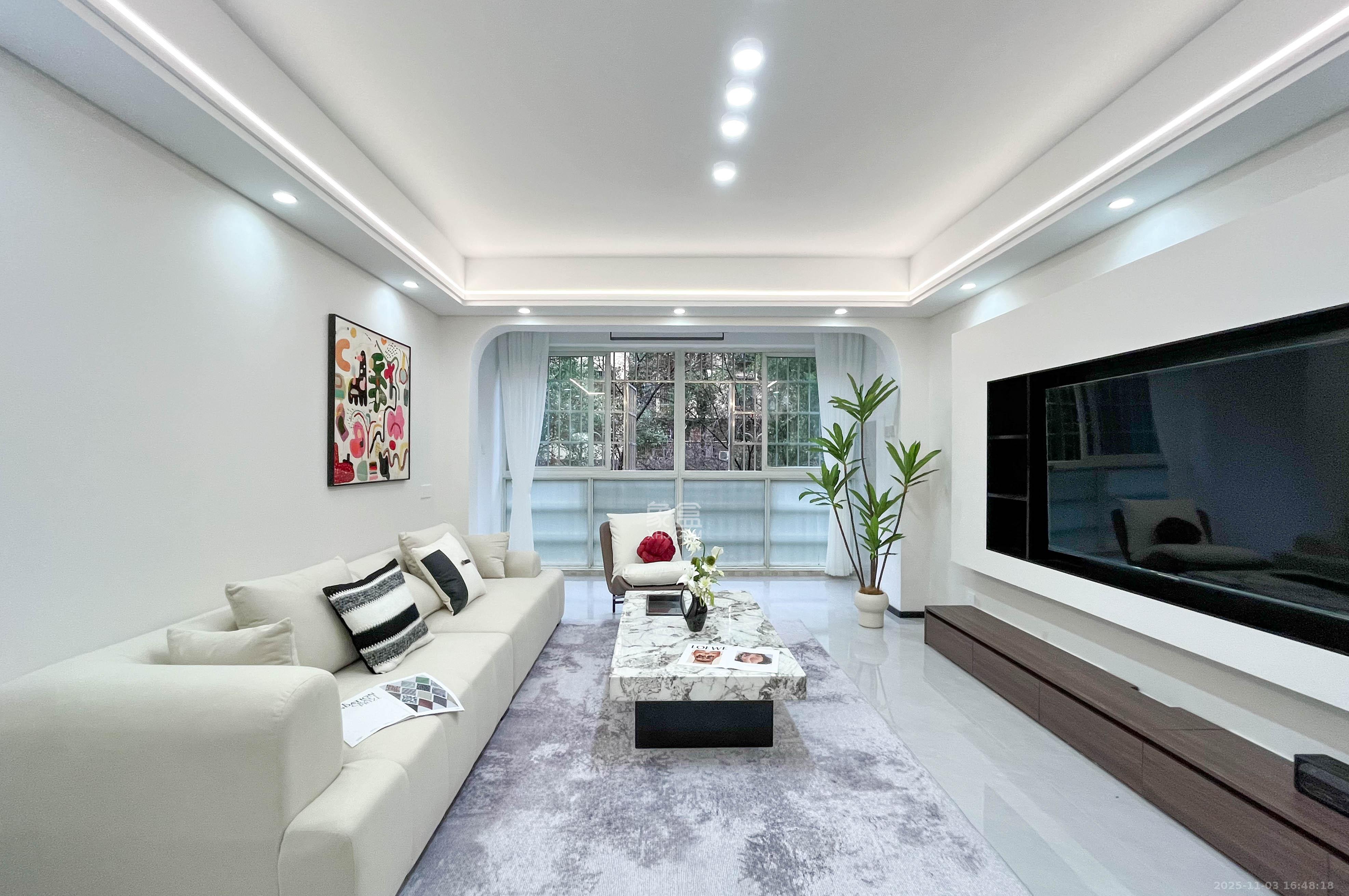 麓谷加州阳光  3室2厅2卫    92.8万