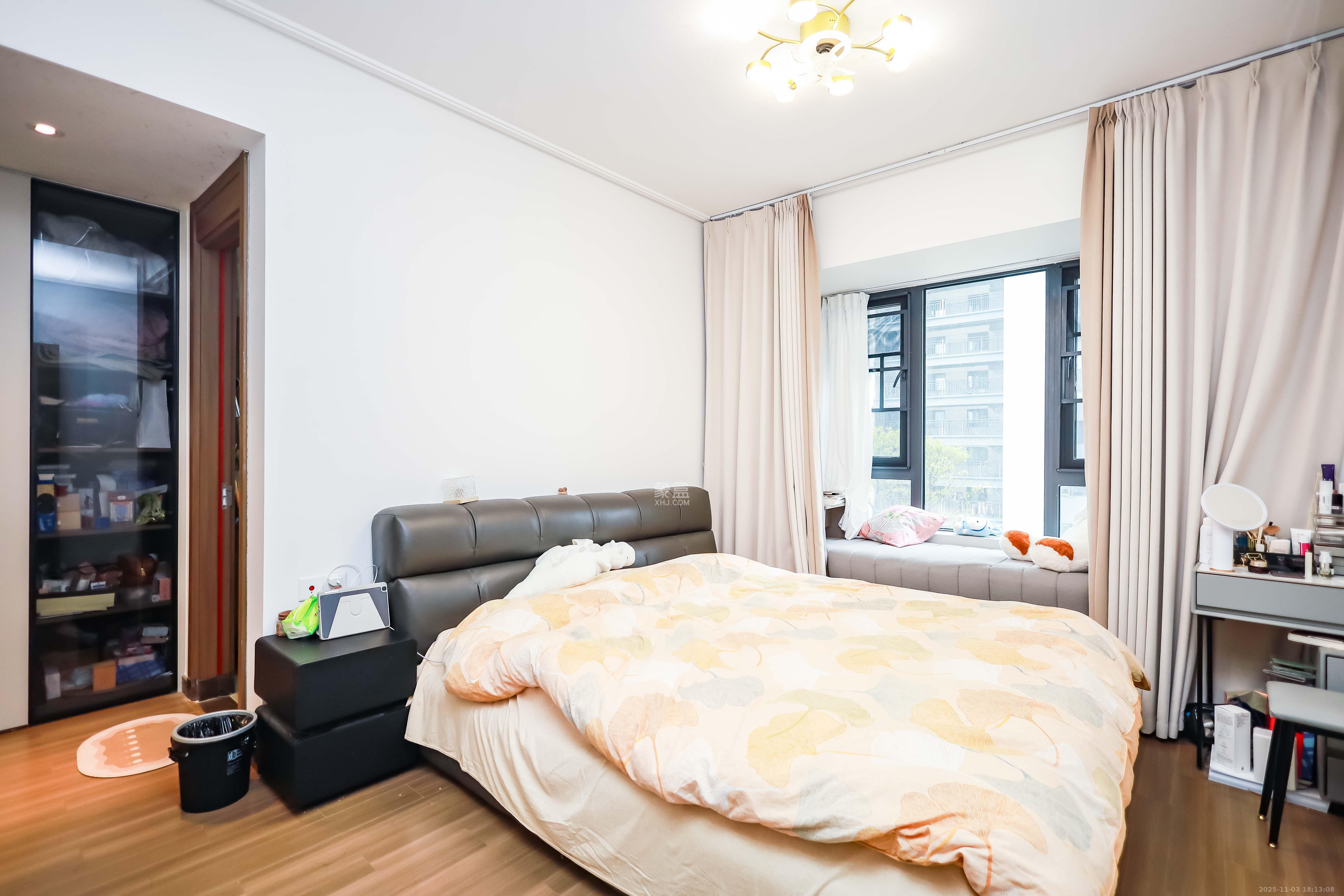 保利恒伟时光印象  4室3厅2卫    125.0万卧室