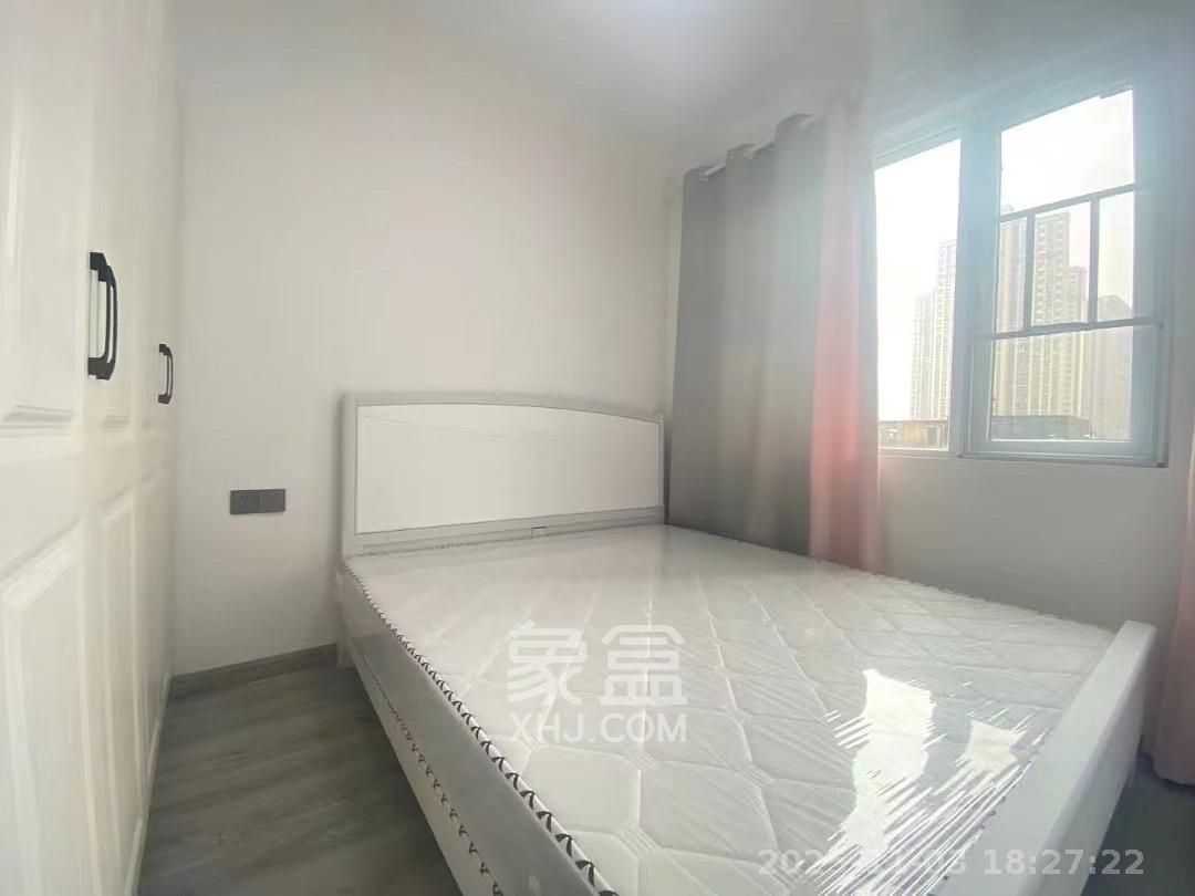 芙蓉万国城MOMA(卓越汇富苑) 3室1厅1卫 2600.0元/月 芙蓉万国城MOMA(卓越汇富苑) 3室1厅1卫 2600.0元/月室内图