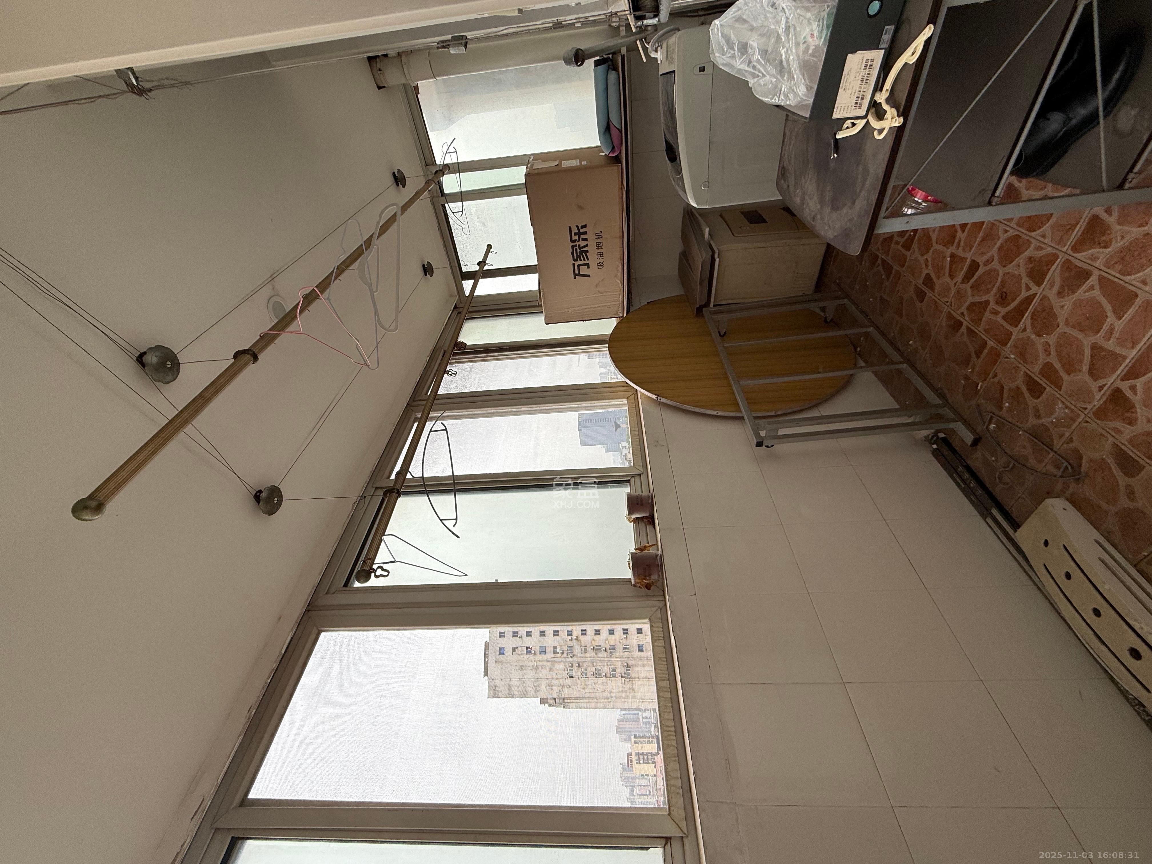 明星村 2室2厅1卫 2600.0元/月 明星村 2室2厅1卫 2600.0元/月室内图