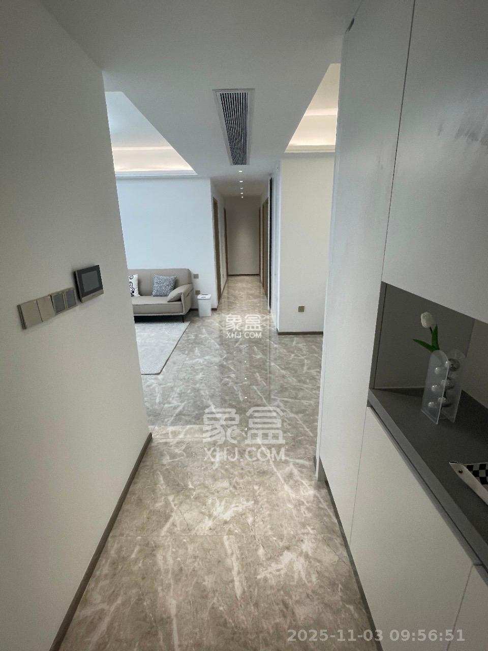 复地滨江金融中心 4室2厅2卫 5000.0元/月 复地滨江金融中心 4室2厅2卫 5000.0元/月室内图