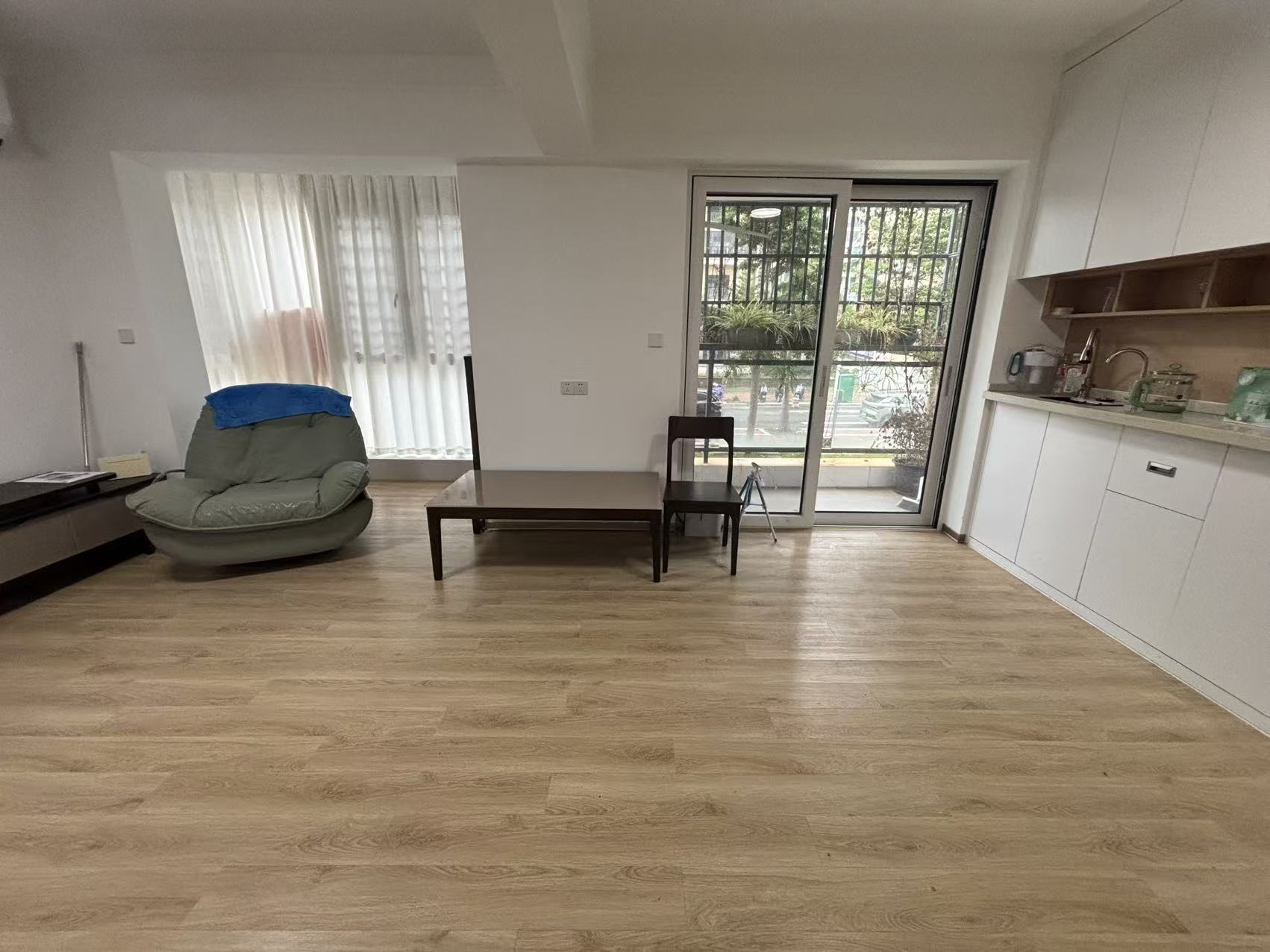 博泰海畔澜庭  3室2厅2卫    2900.0元/月 博泰海畔澜庭  3室2厅2卫    2900.0元/月室内图