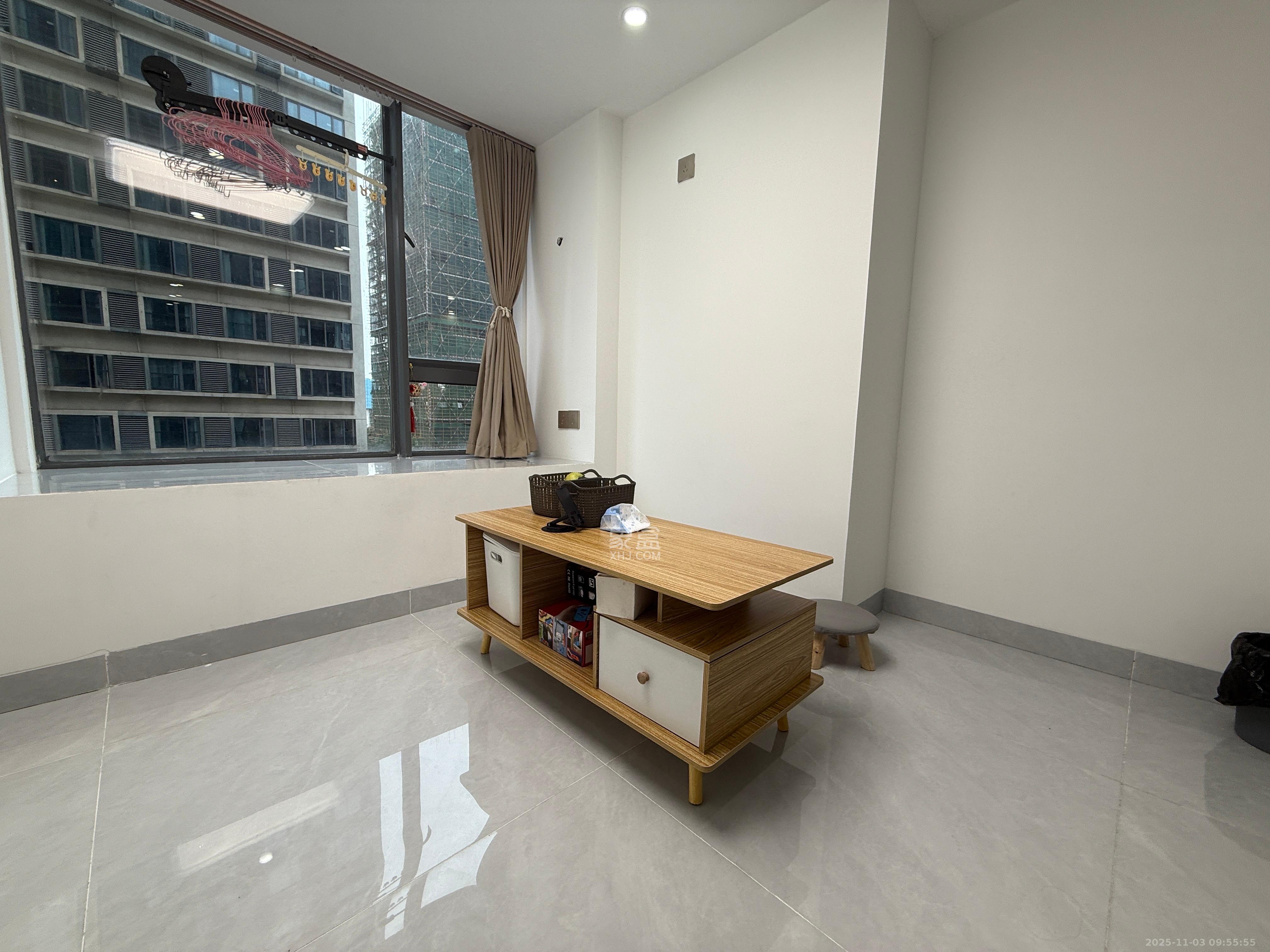 佳兆业云顶都汇 1室0厅0卫 1700.0元/月 佳兆业云顶都汇 1室0厅0卫 1700.0元/月室内图