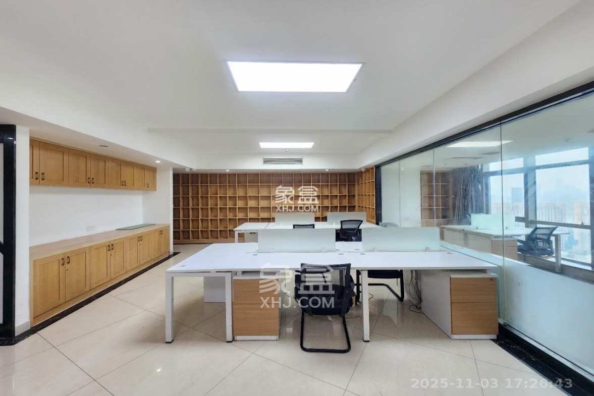 奥克斯广场 1室1厅1卫 11000.0元/月 奥克斯广场 1室1厅1卫 11000.0元/月室内图