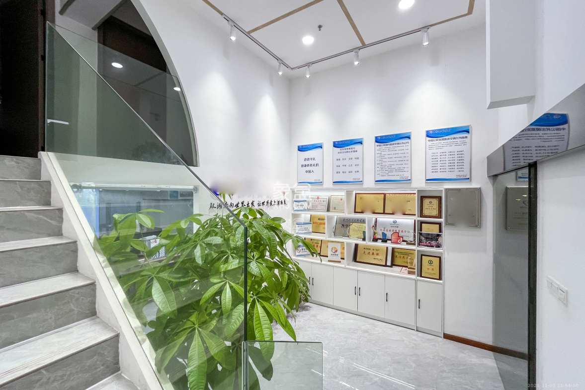 梅溪湖金茂湾 3室2厅1卫 101.0万 梅溪湖金茂湾 3室2厅1卫 101.0万客厅