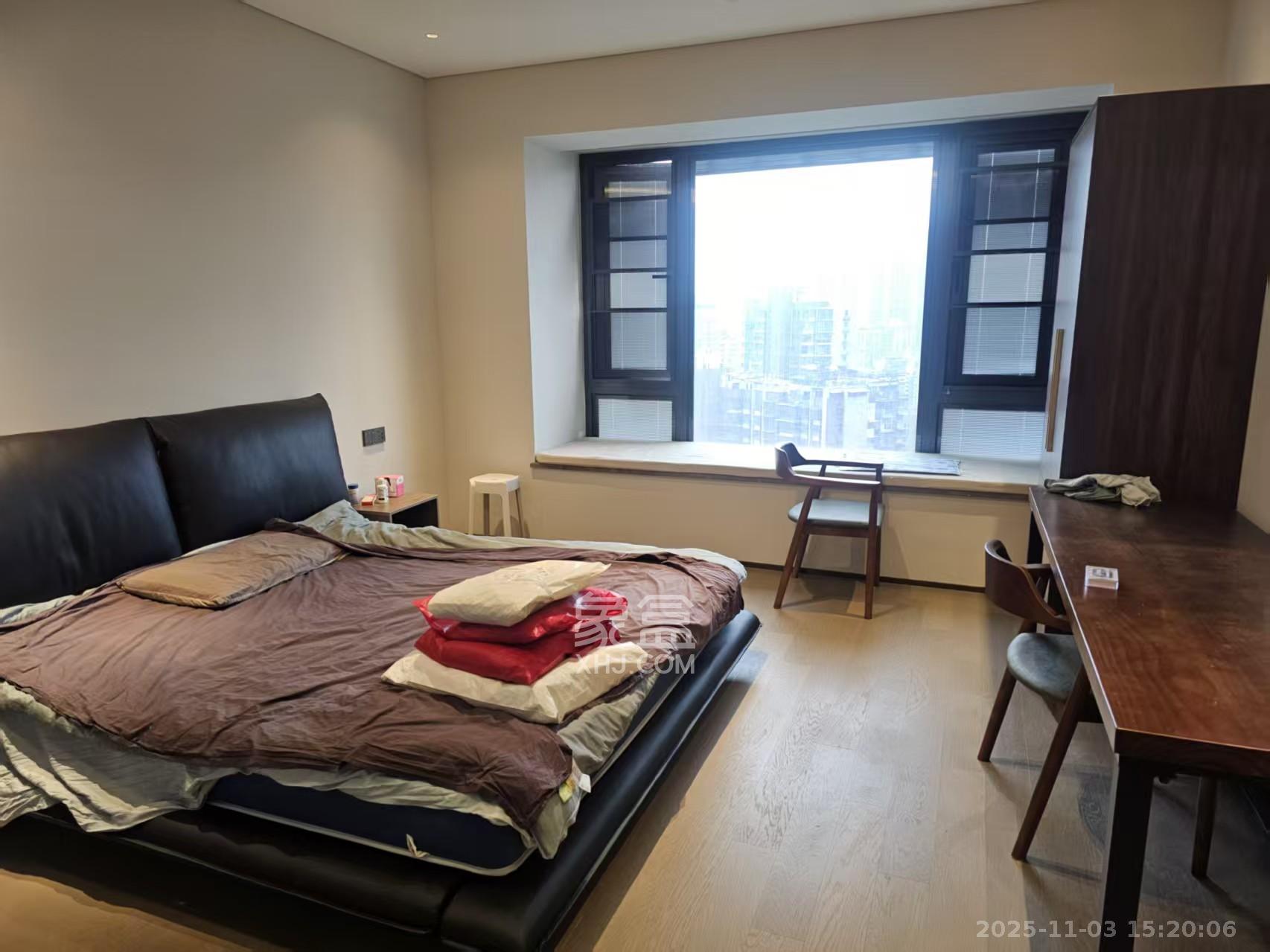 长沙悦府（华润万象城）  4室2厅3卫    12500.0元/月室内图