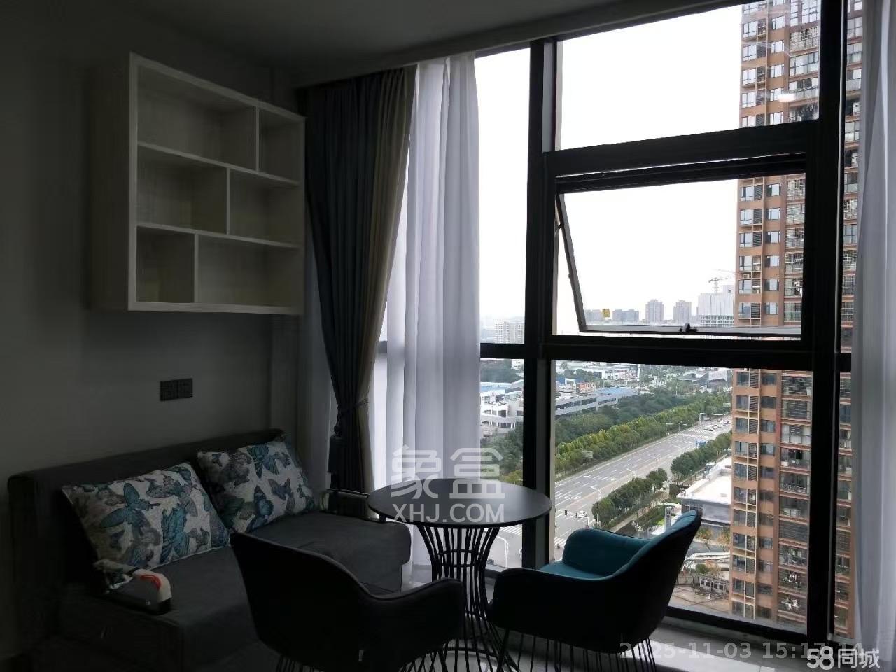 梅溪峰汇（房聚梅溪壹中心）  1室1厅1卫    1800.0元/月室内图