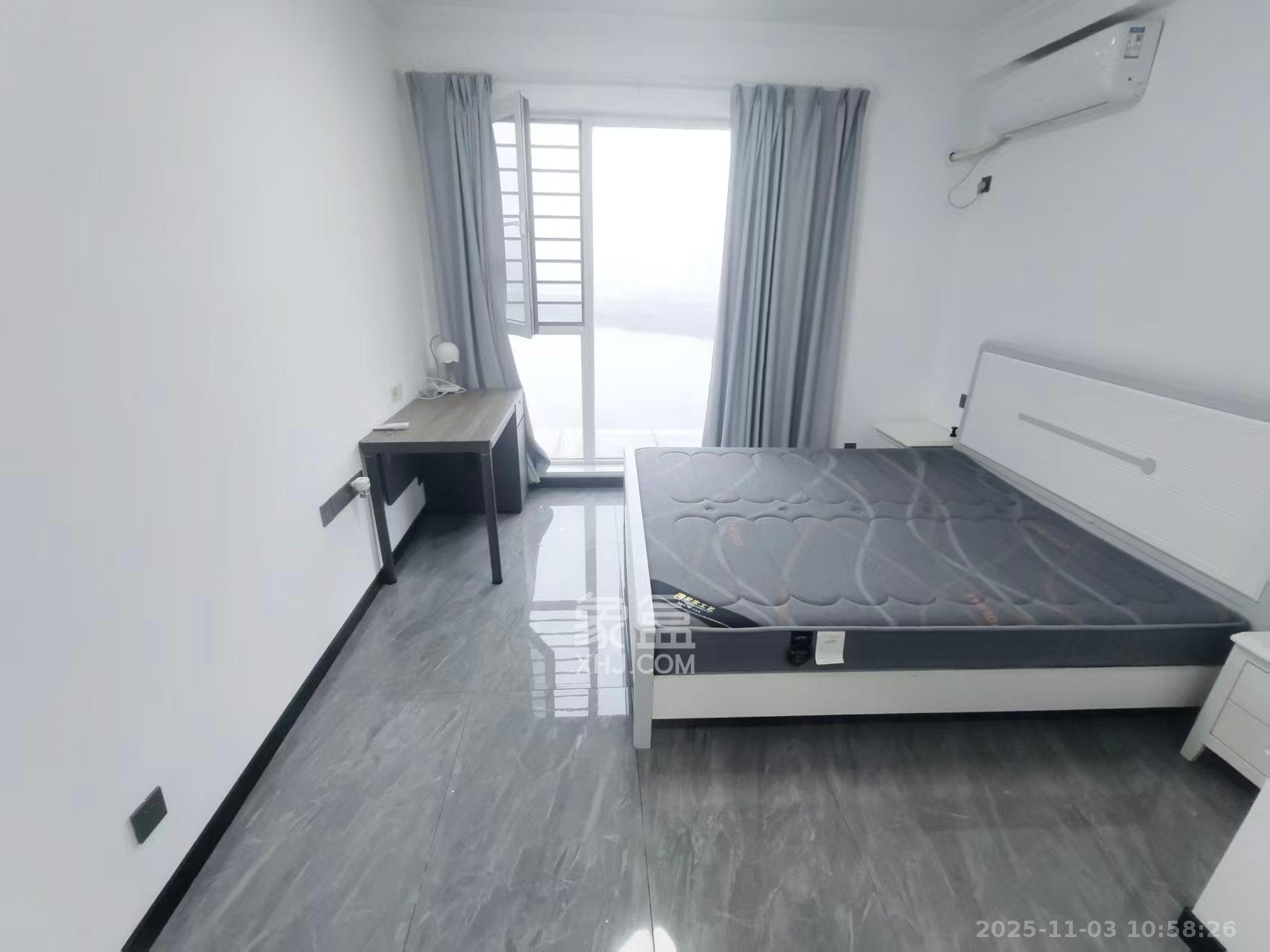 金色屋顶  4室2厅3卫    7500.0元/月室内图