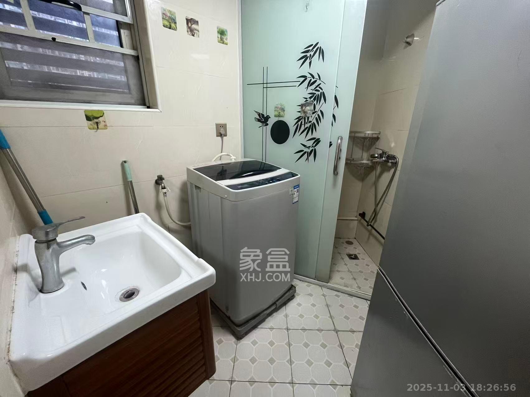 当代滨江MOMA  1室1厅1卫    1300.0元/月室内图