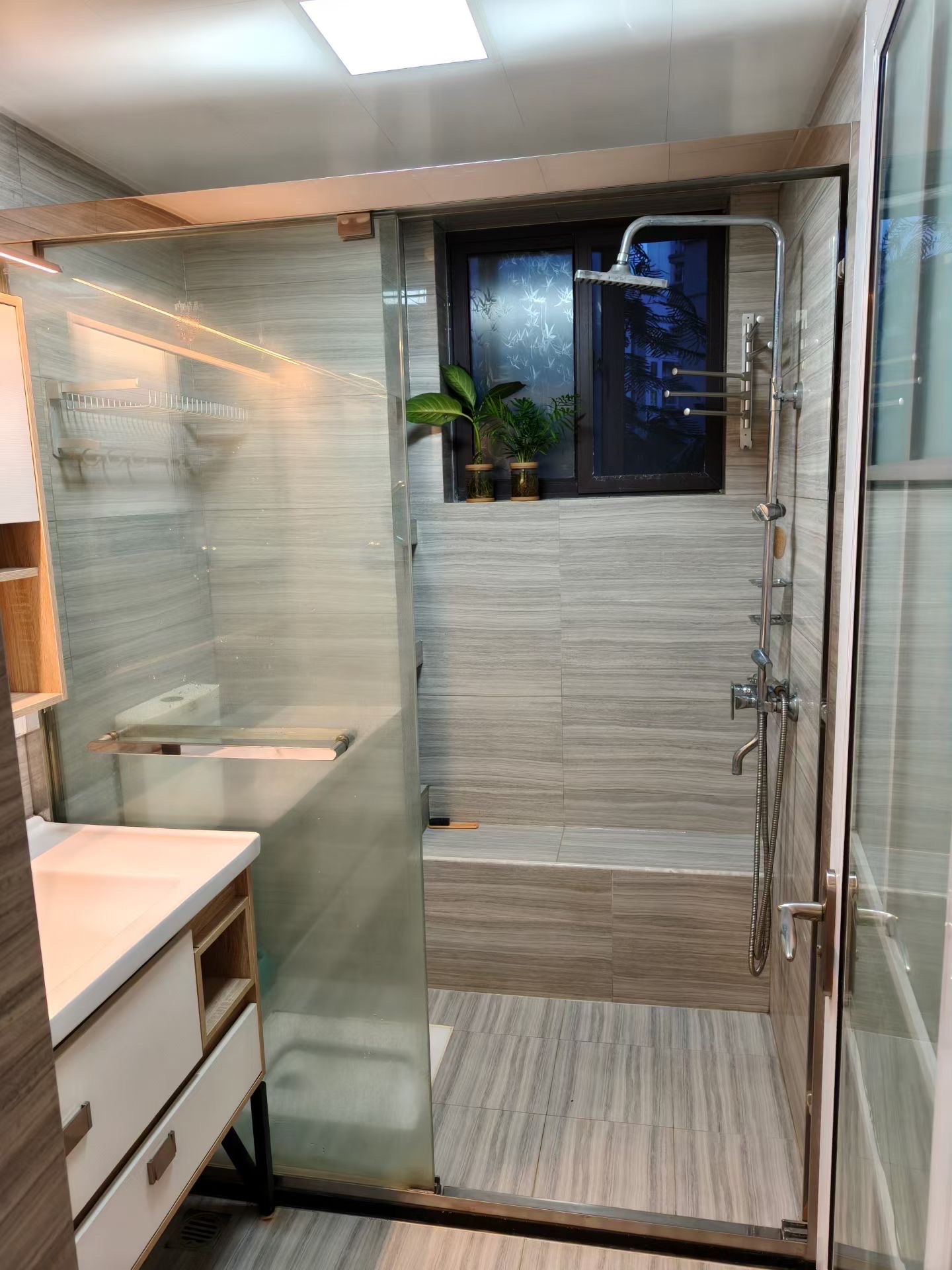 怡和湖城大境 2室2厅1卫 3500.0元/月 怡和湖城大境 2室2厅1卫 3500.0元/月室内图