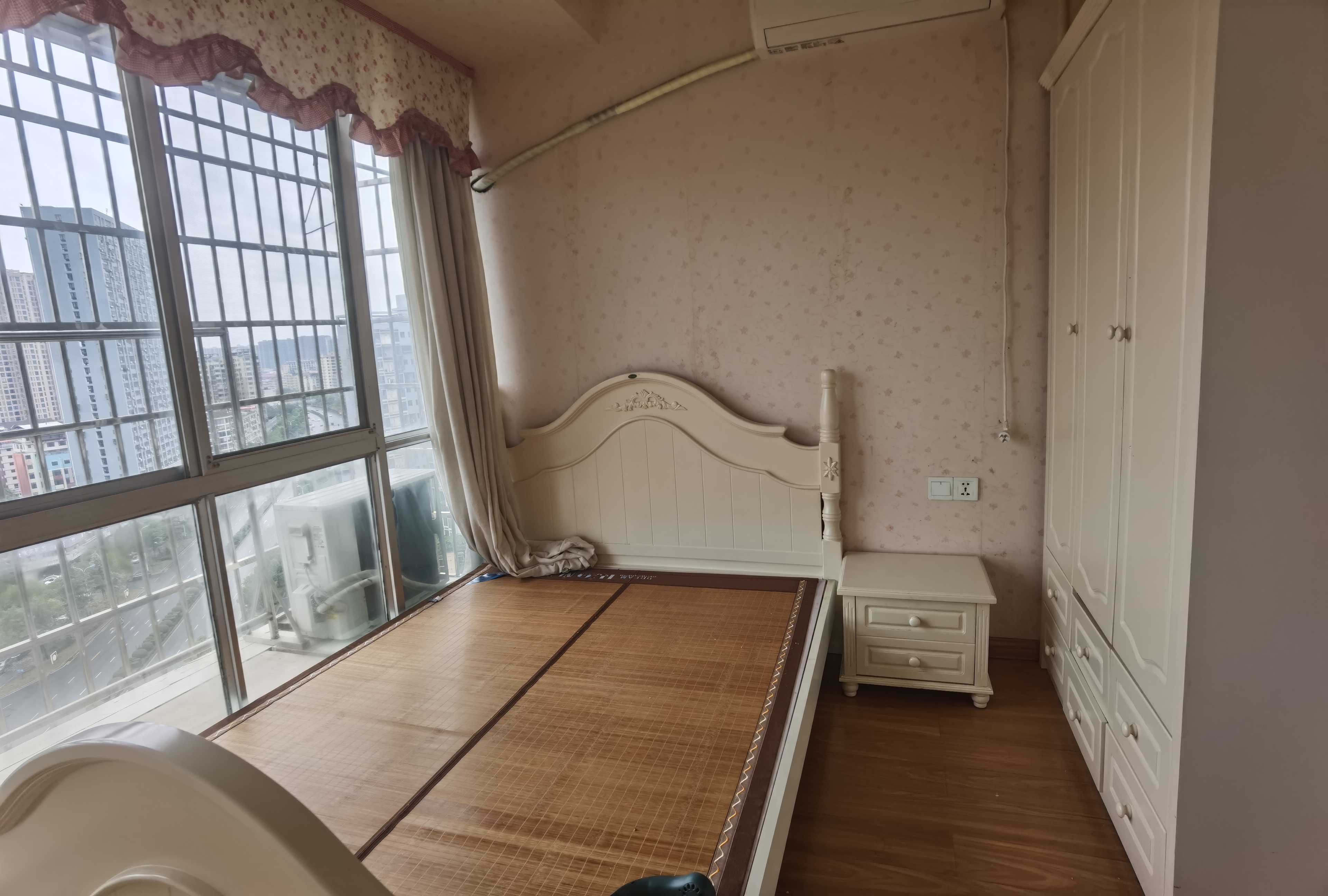 景明佳园  2室1厅1卫    32.8万客厅