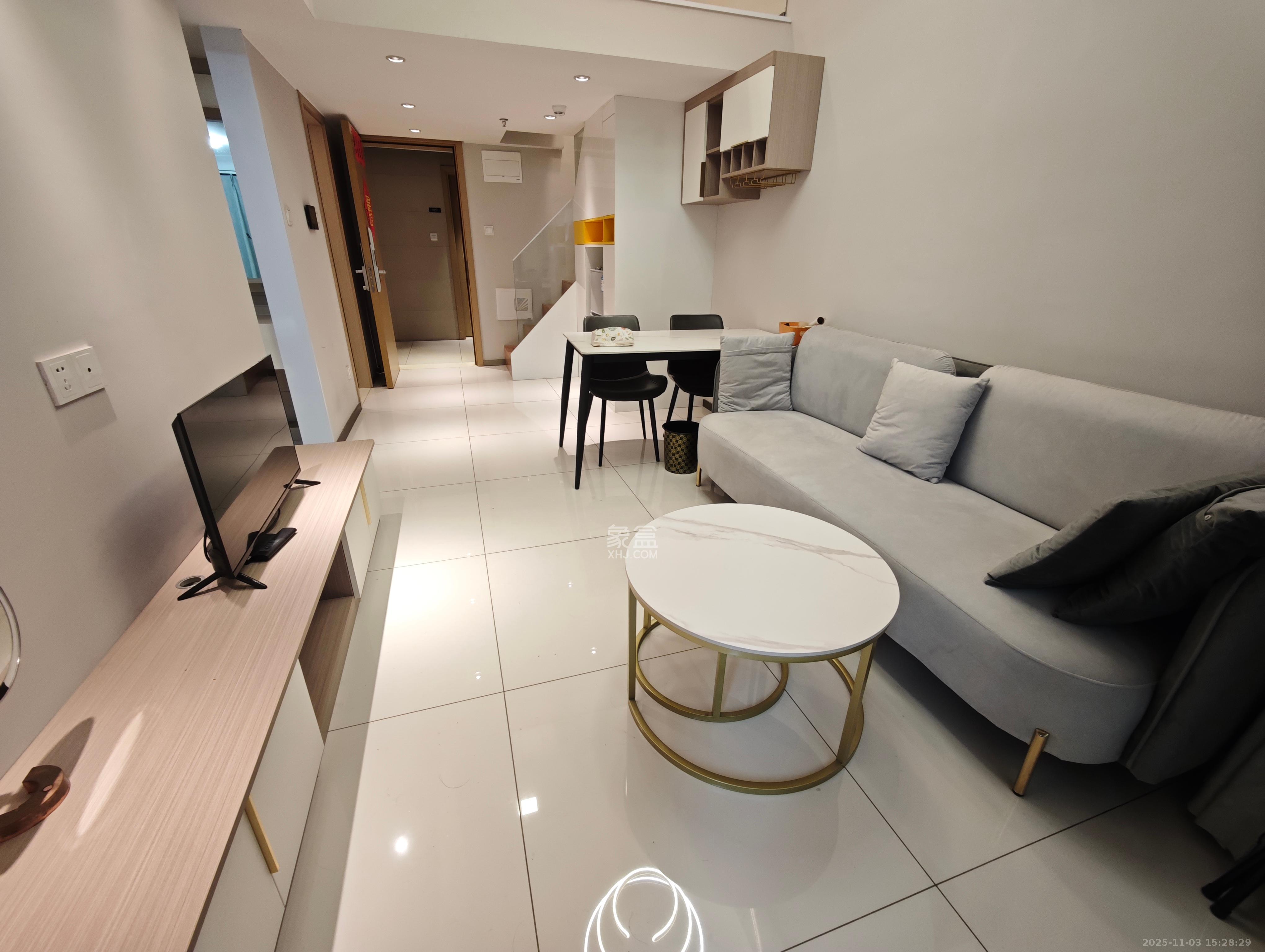 时代年华 3室2厅2卫 1600.0元/月 时代年华 3室2厅2卫 1600.0元/月室内图