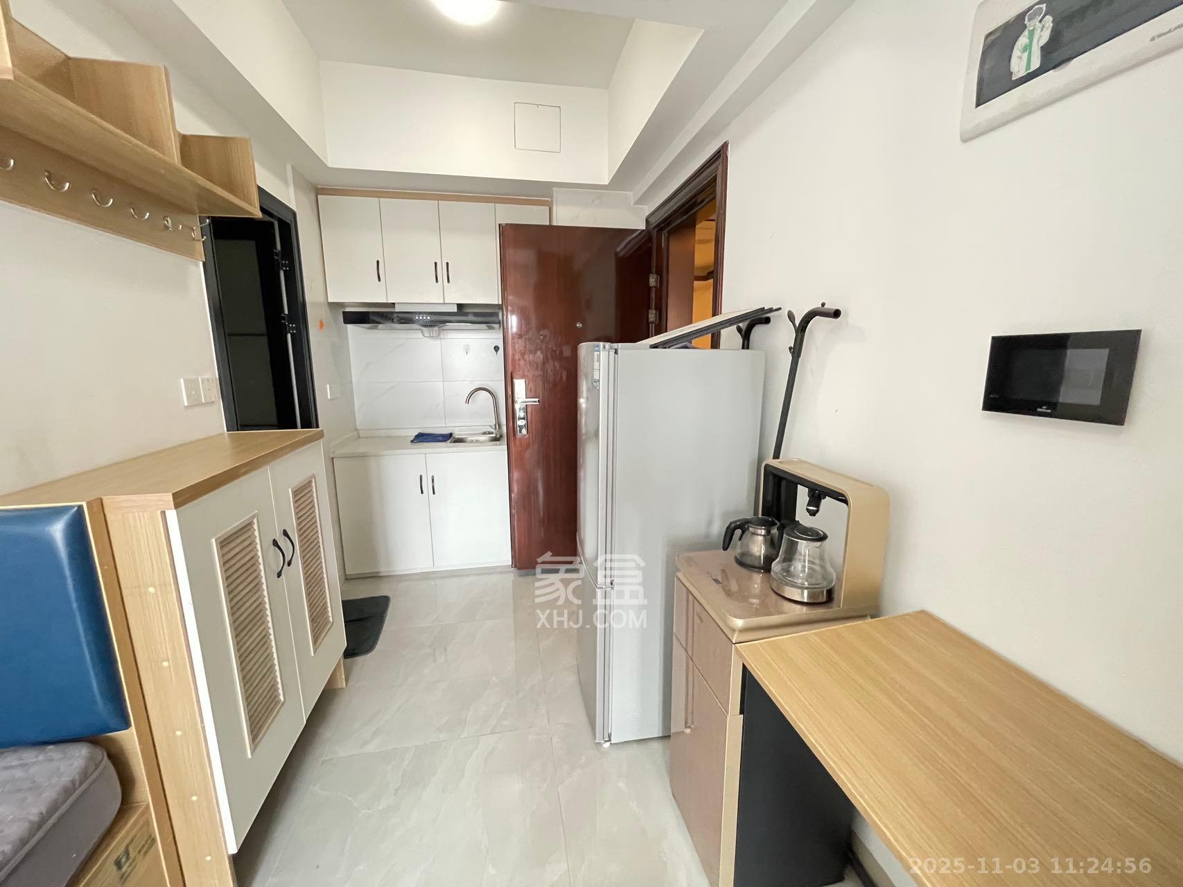 复地星光天地  1室0厅0卫    1500.0元/月