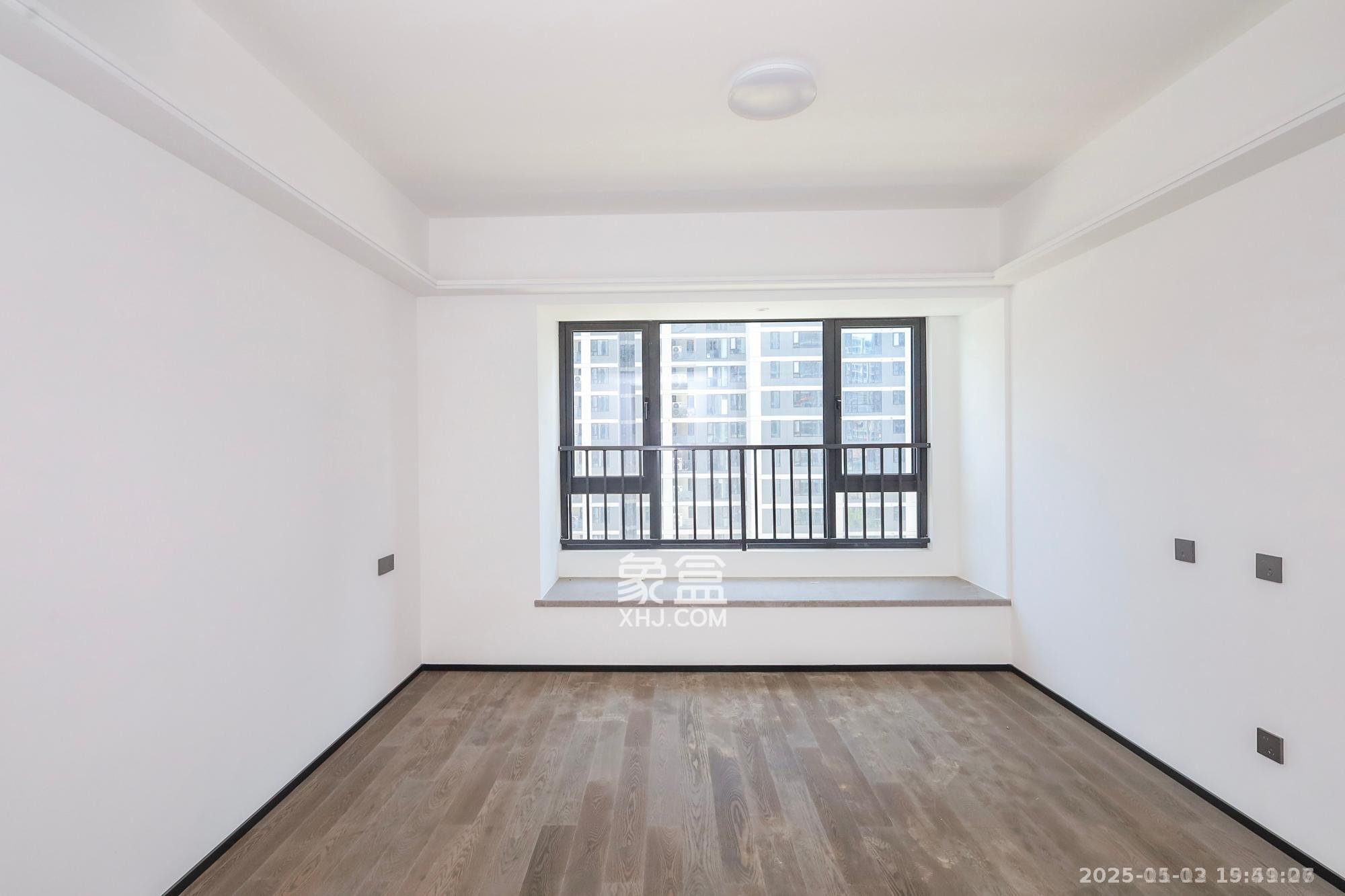 万科森林公园  4室2厅2卫    3400.0元/月室内图