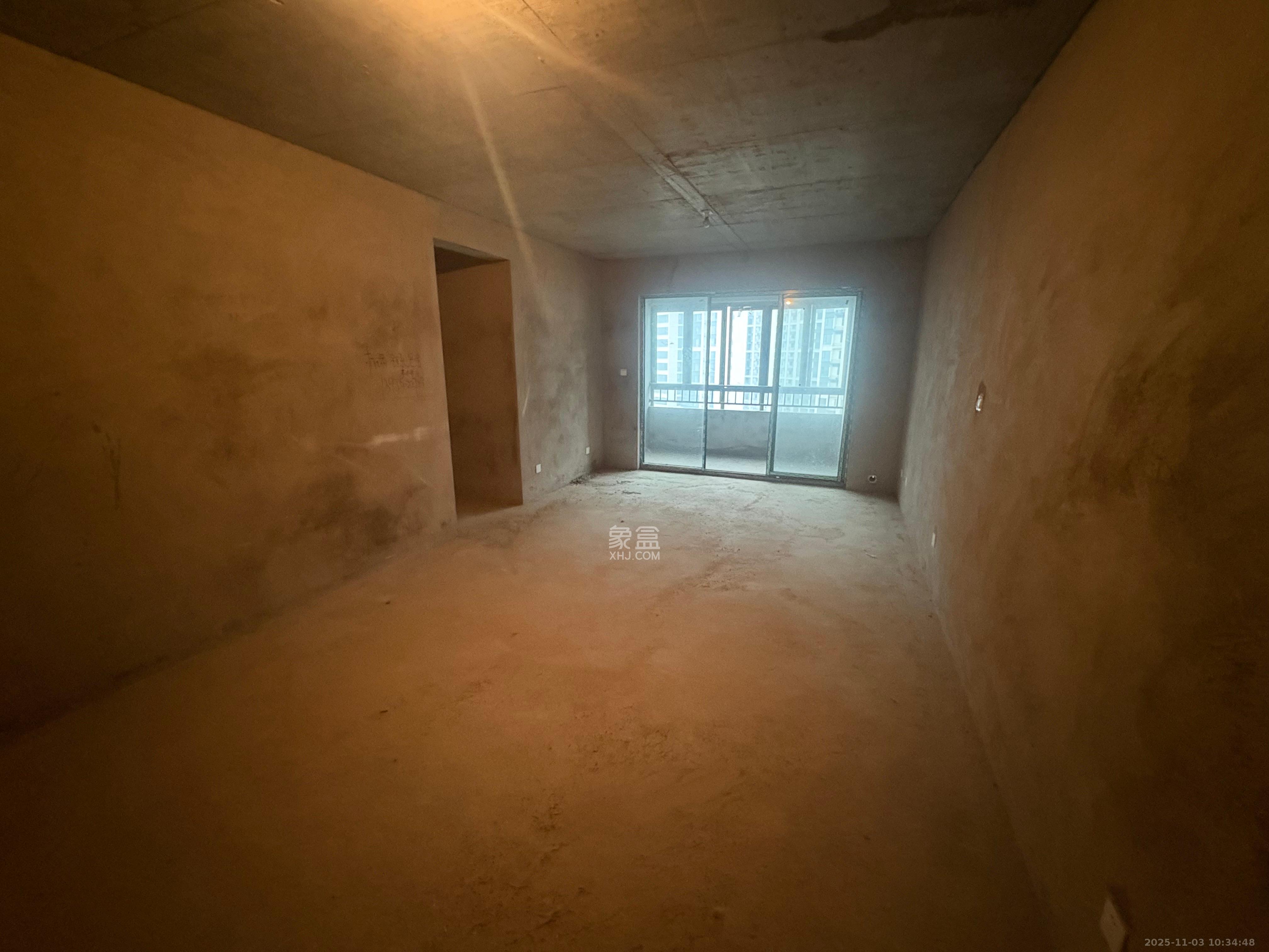 新长海玖龙台 4室2厅2卫 1800.0元/月 新长海玖龙台 4室2厅2卫 1800.0元/月室内图