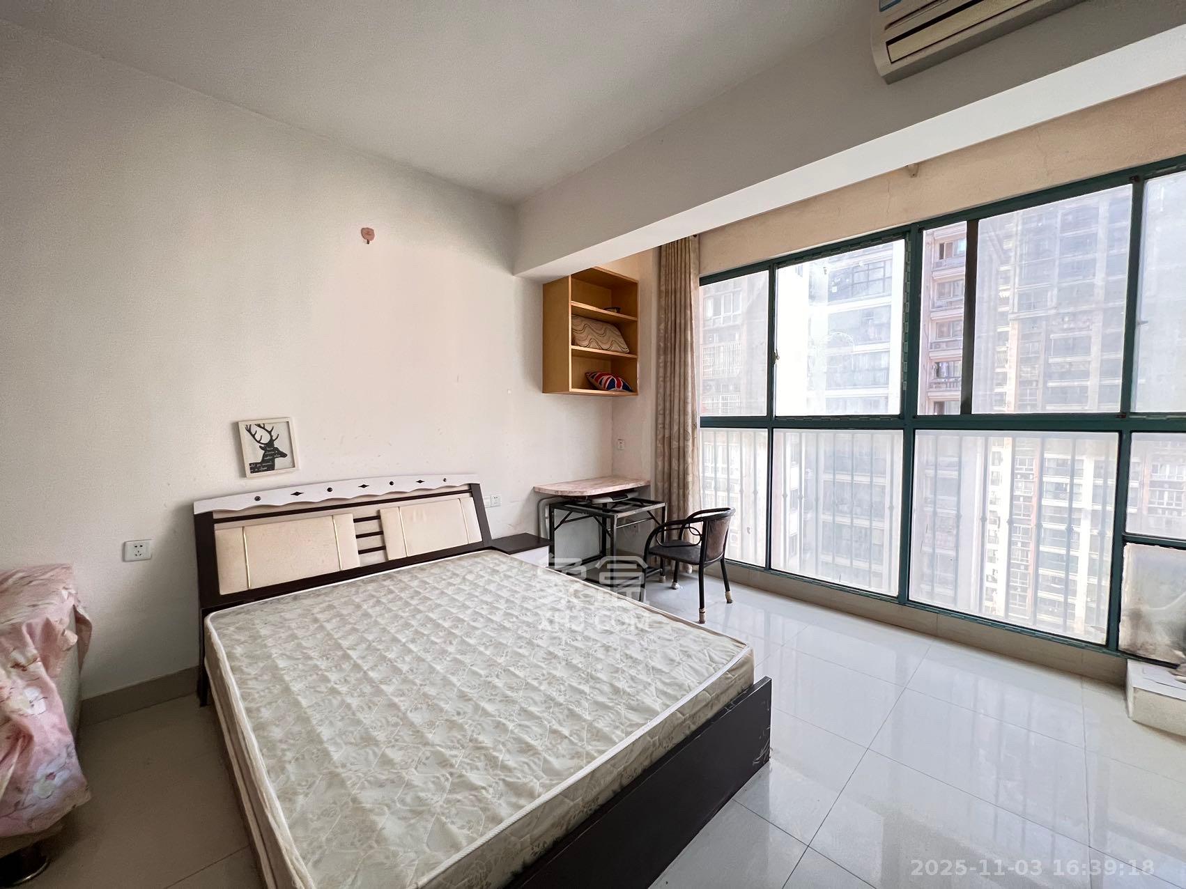 蝴蝶谷  1室1厅1卫    1000.0元/月室内图