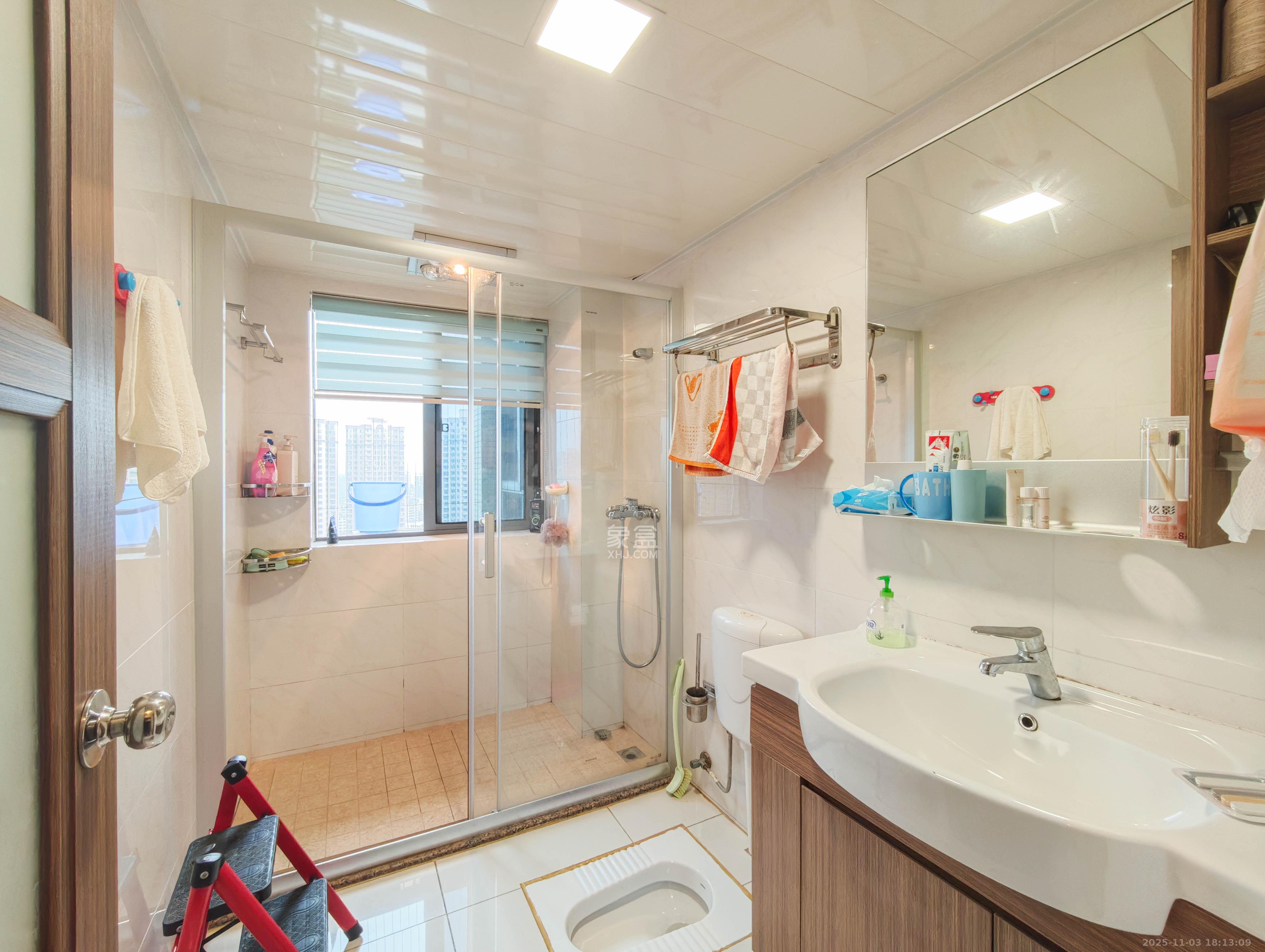 碧桂园南城首府(东宸林海) 4室2厅2卫 105.0万 碧桂园南城首府(东宸林海) 4室2厅2卫 105.0万卫生间