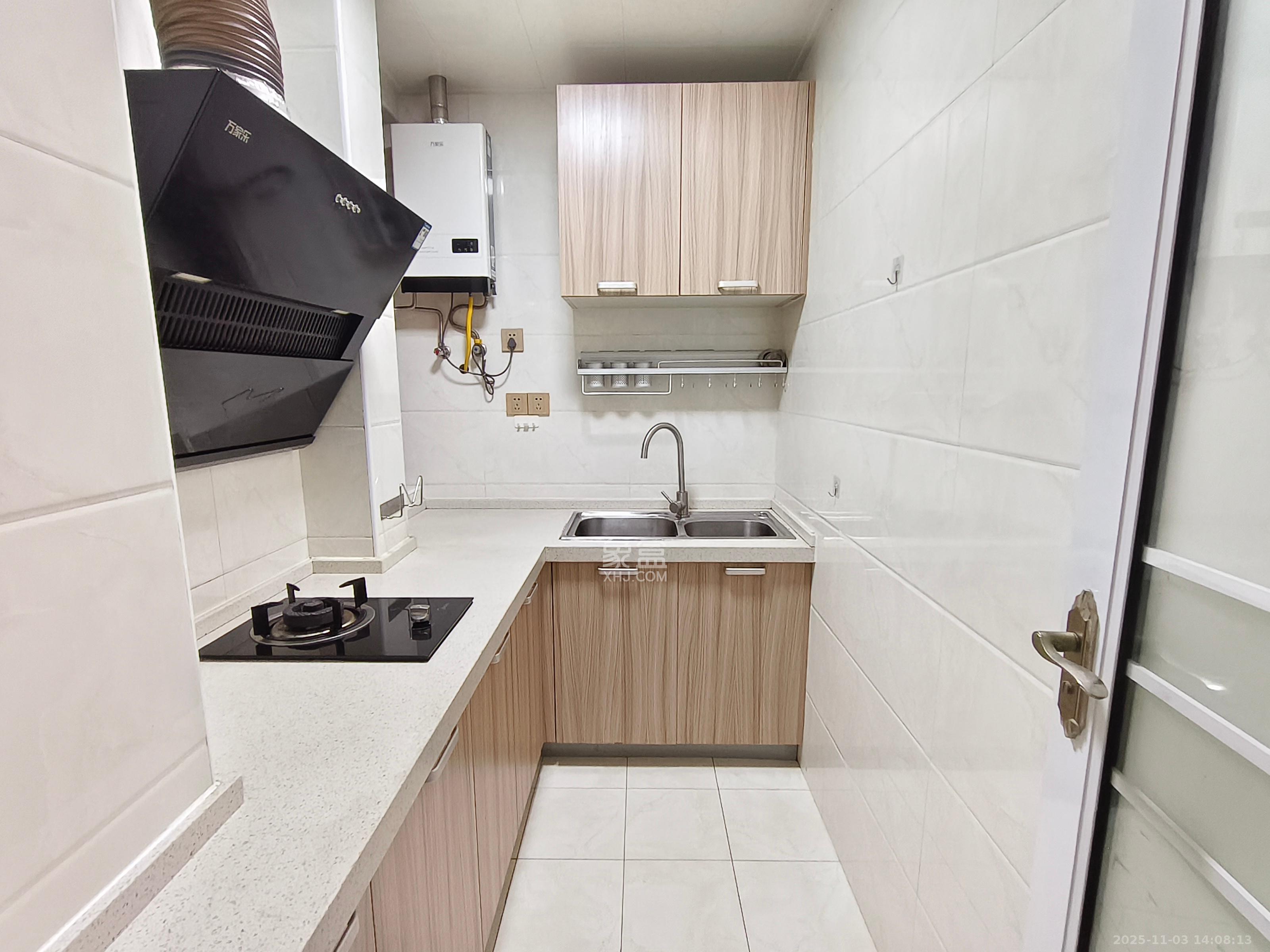 荣盛花语馨苑  2室1厅1卫    2200.0元/月 荣盛花语馨苑  2室1厅1卫    2200.0元/月室内图