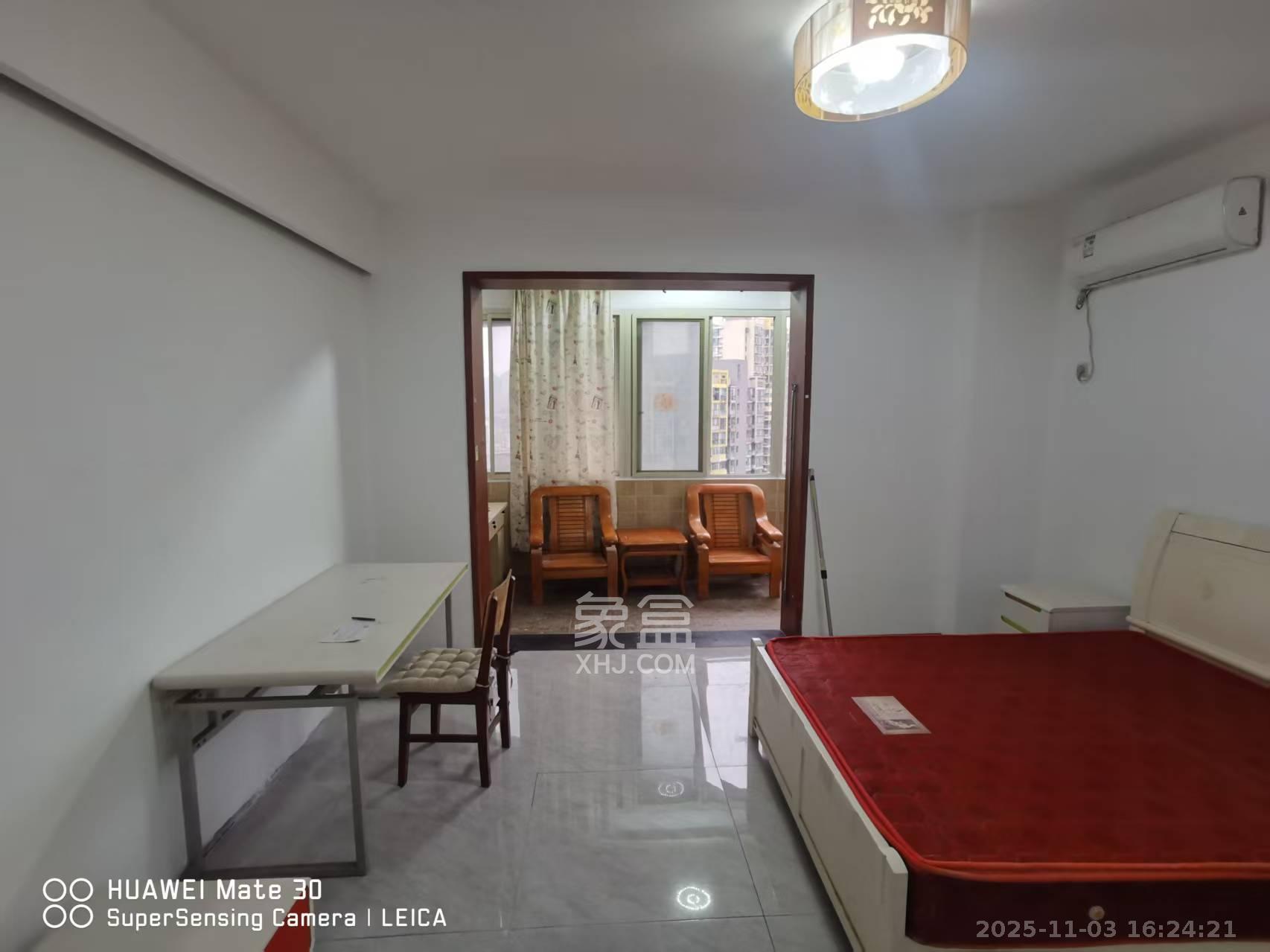 汇富中心  1室1厅1卫    1800.0元/月