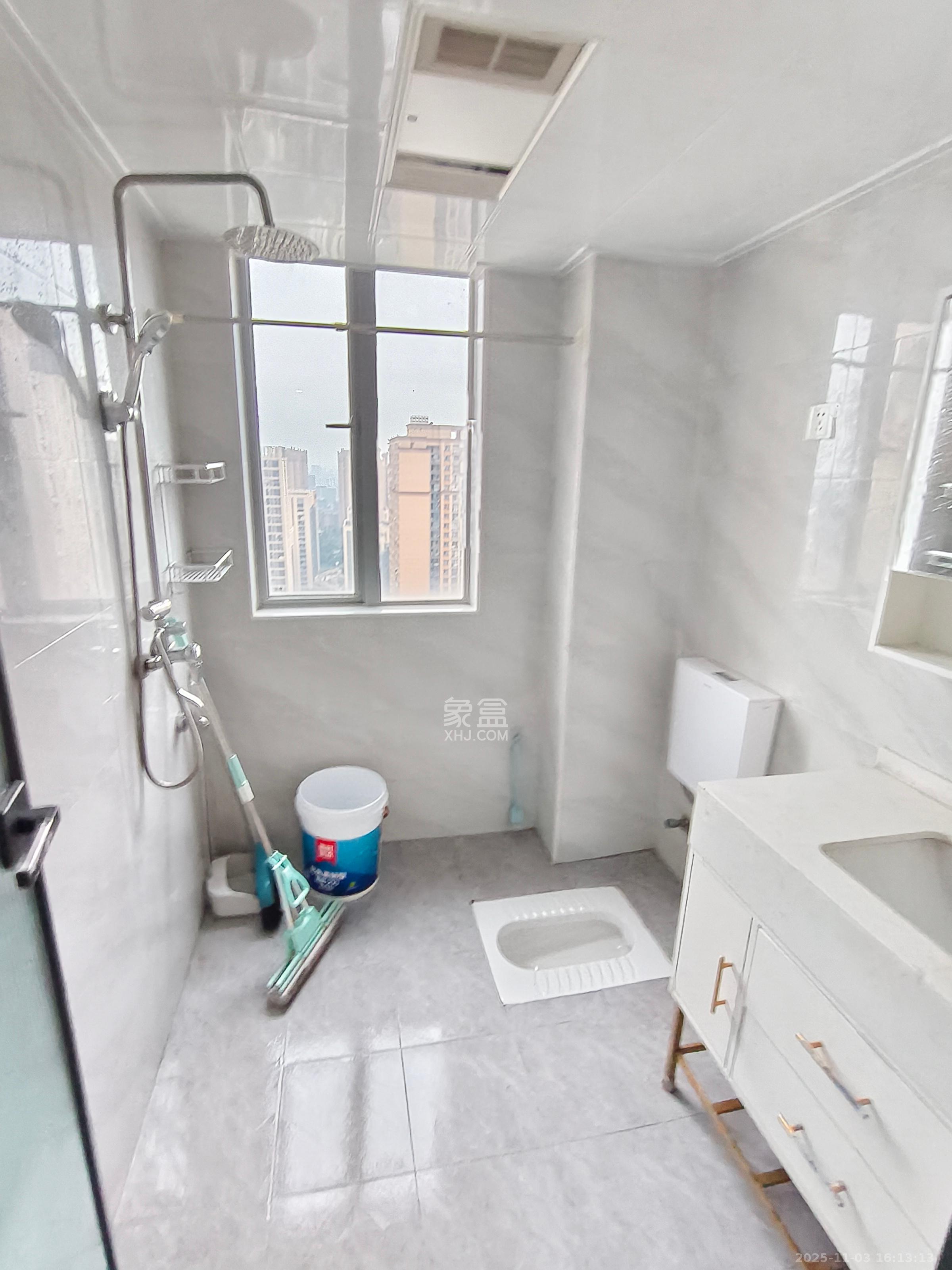 潇湘奥林匹克花园 2室2厅1卫 2000.0元/月 潇湘奥林匹克花园 2室2厅1卫 2000.0元/月室内图