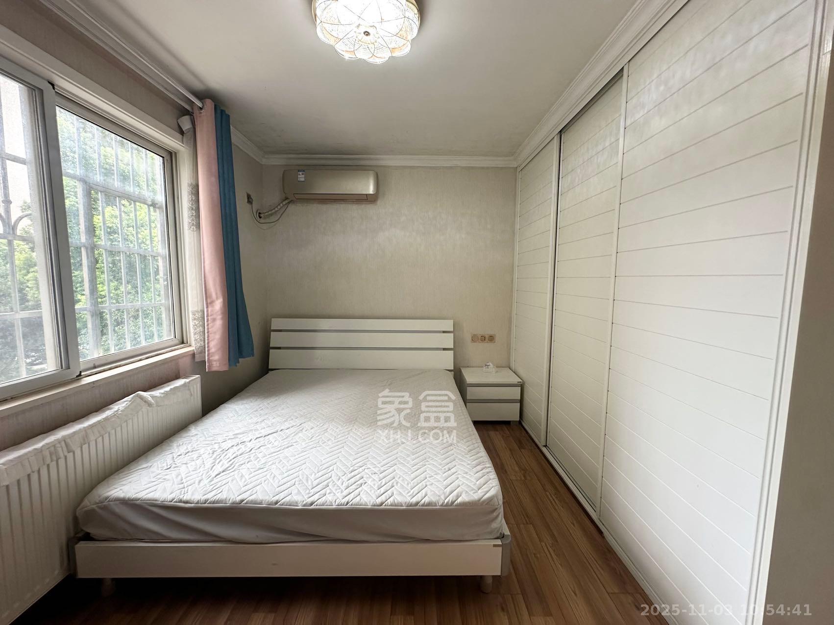 麓谷锦和园 2室2厅1卫 2300.0元/月 麓谷锦和园 2室2厅1卫 2300.0元/月室内图