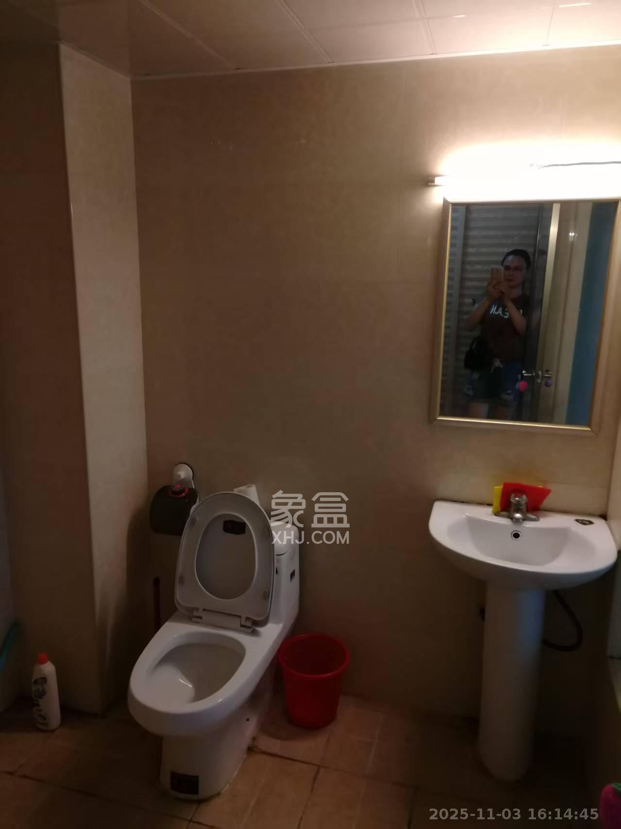 爱都(IDO) 1室1厅1卫 1300.0元/月 爱都(IDO) 1室1厅1卫 1300.0元/月室内图