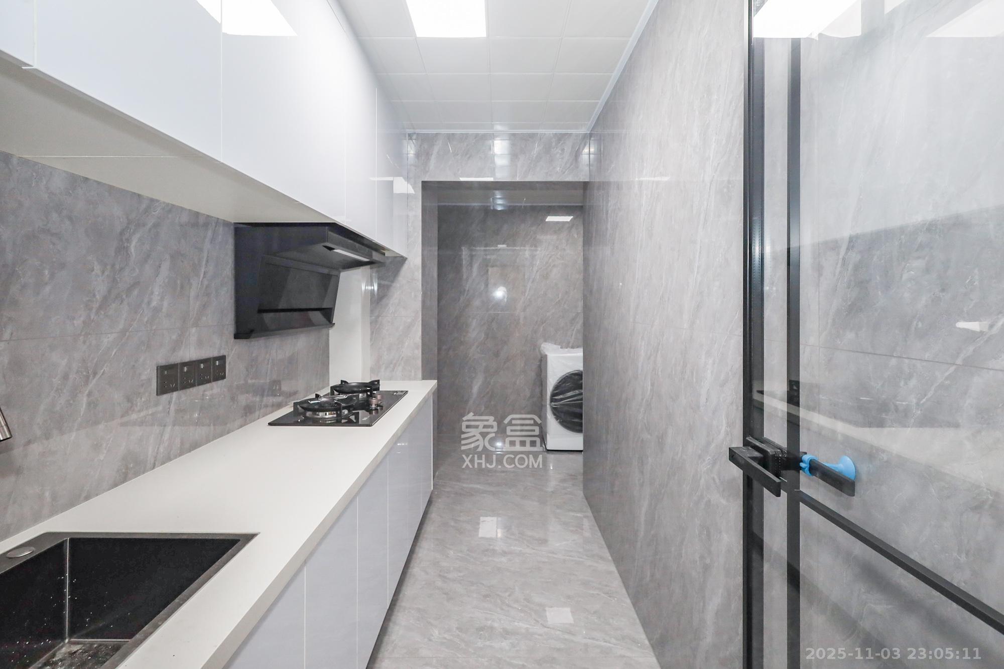 当代滨江MOMA  3室2厅2卫    132.0万厨房