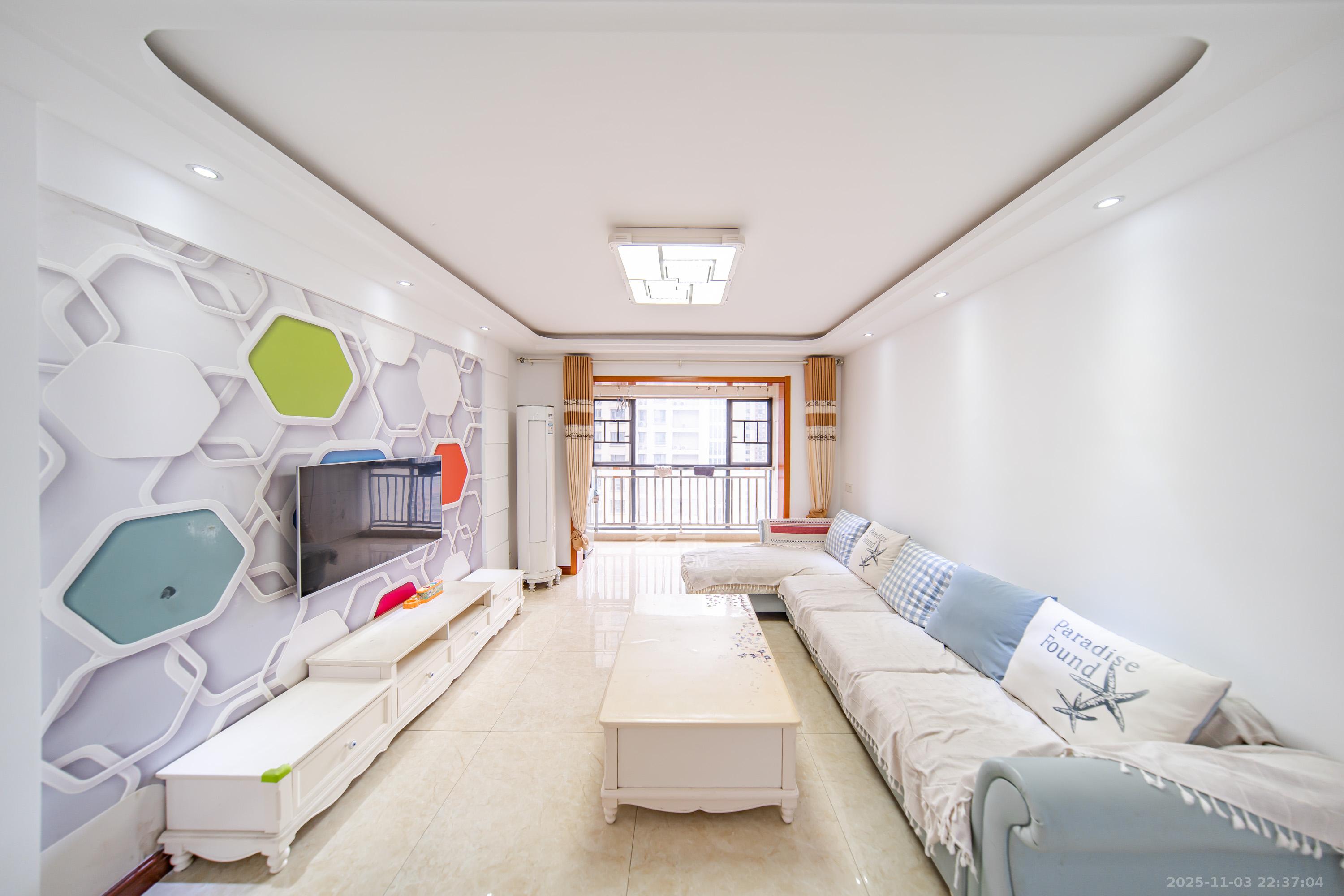 宜家湘颂（景致雅苑）  3室2厅1卫    98.0万