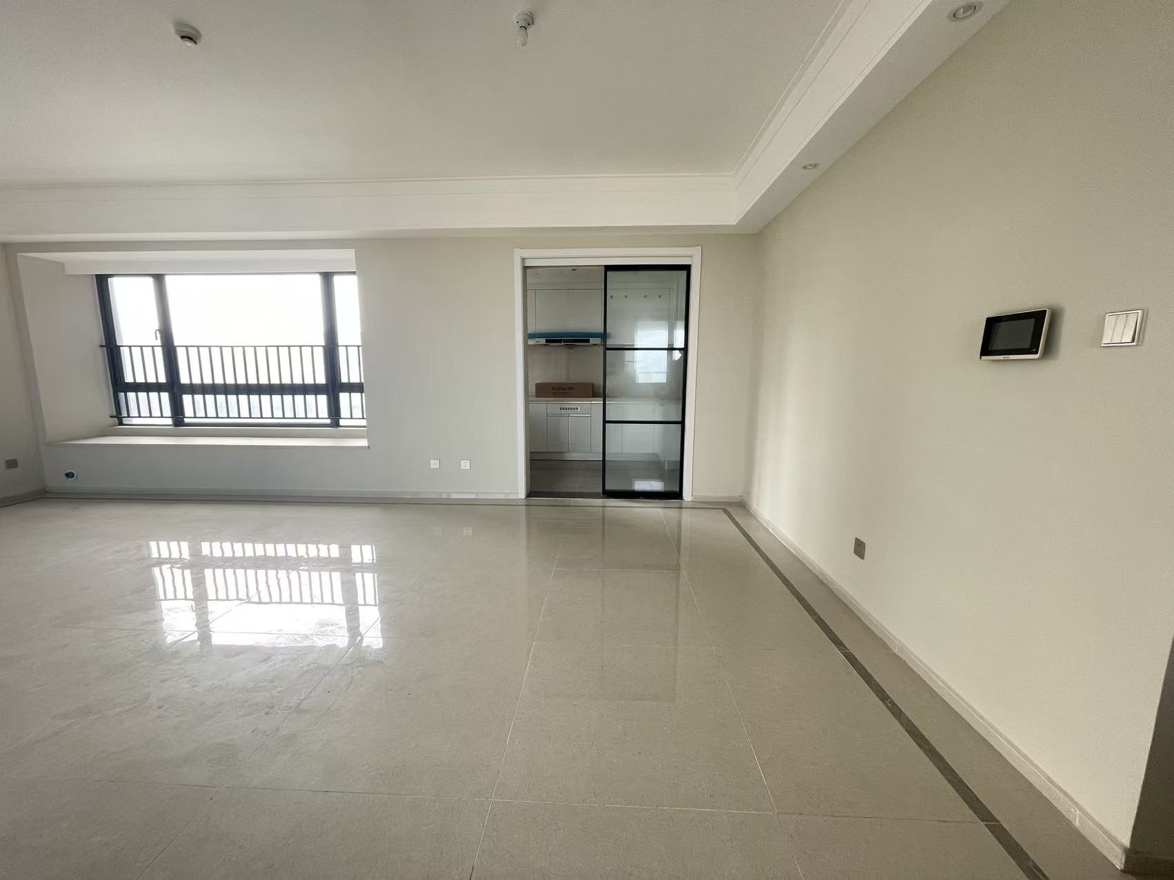 大华锦绣海岸三期  3室2厅2卫    228.0万室内图