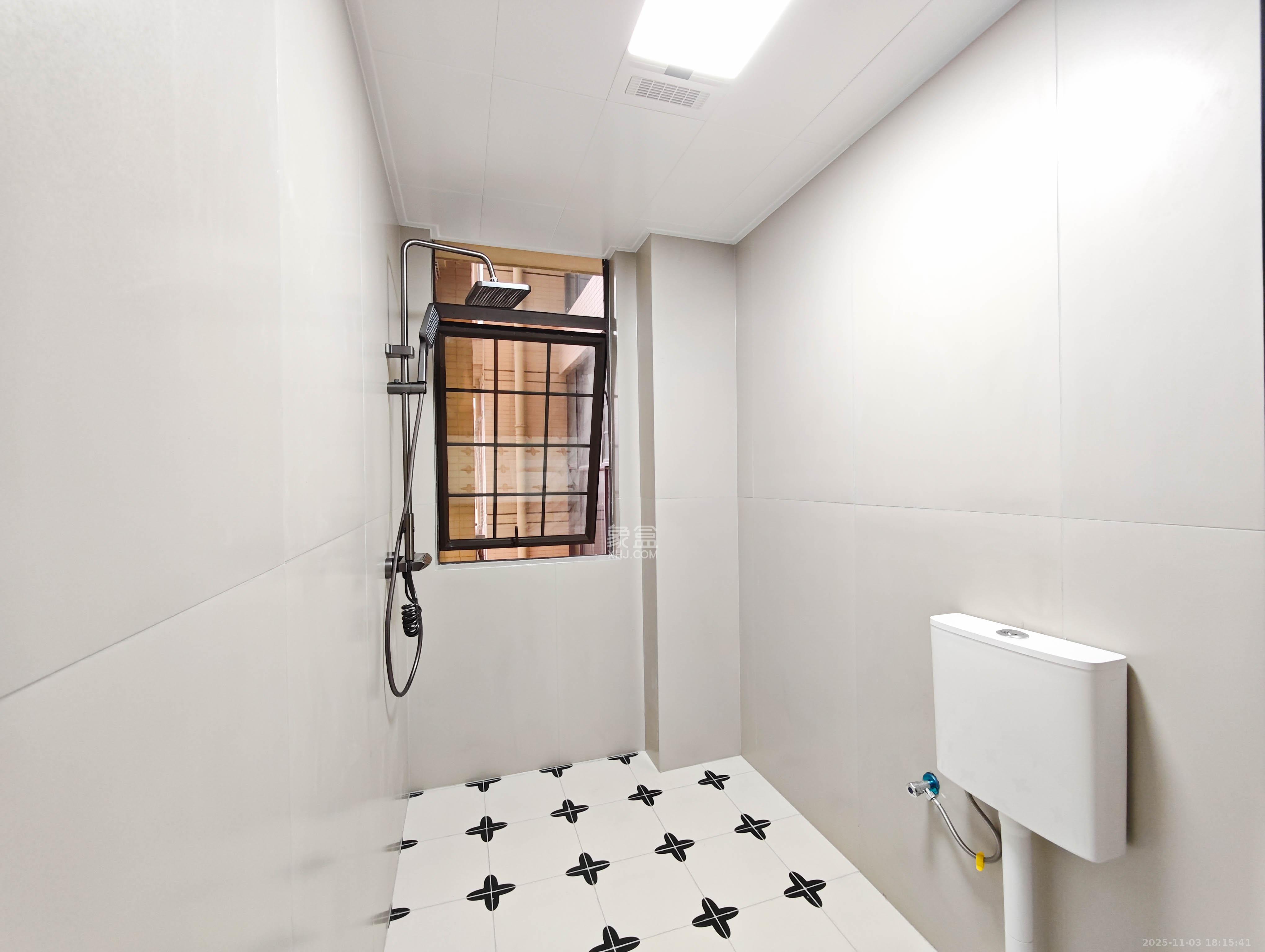 宏聚地中海 3室2厅2卫 109.8万 宏聚地中海 3室2厅2卫 109.8万卫生间