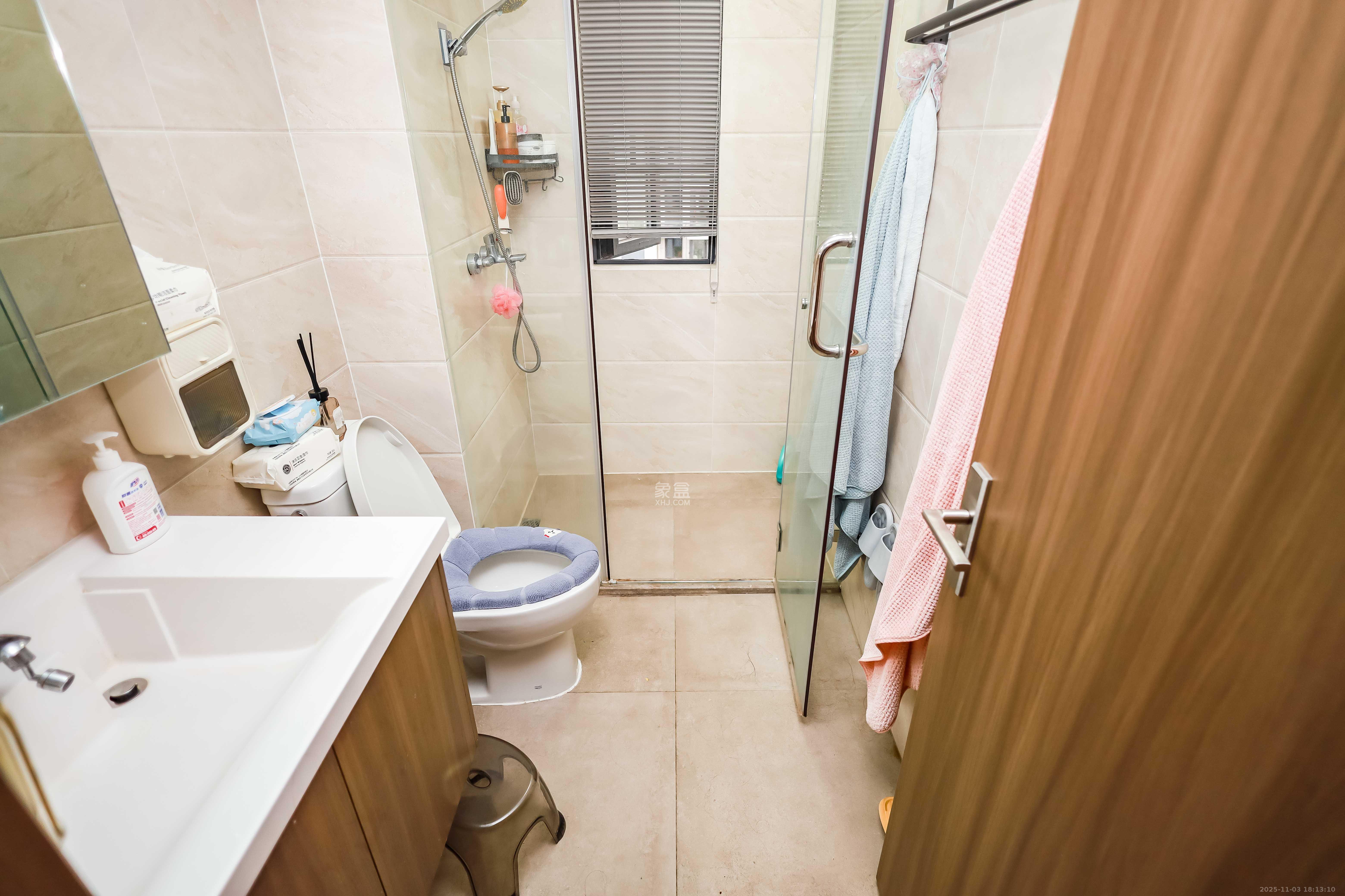 保利恒伟时光印象  4室3厅2卫    125.0万卫生间