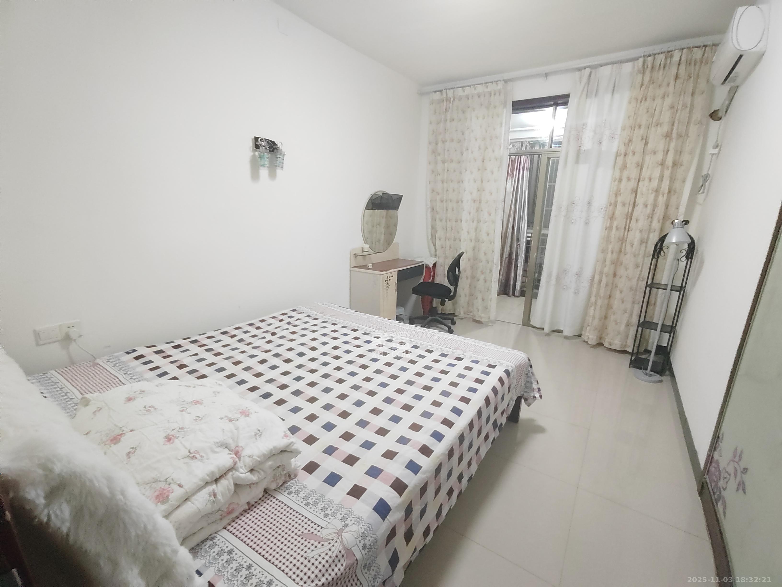 黄鹤小区3片  3室2厅1卫    1600.0元/月室内图