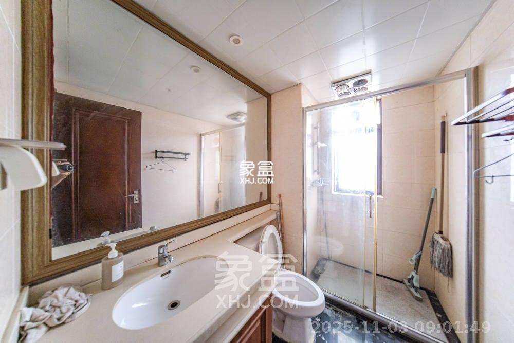 中海国际三期 4室2厅2卫 2500.0元/月 中海国际三期 4室2厅2卫 2500.0元/月室内图