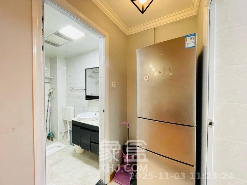 地质家园一、二期(地泰人民公馆) 1室1厅1卫 2000.0元/月 地质家园一、二期(地泰人民公馆) 1室1厅1卫 2000.0元/月室内图